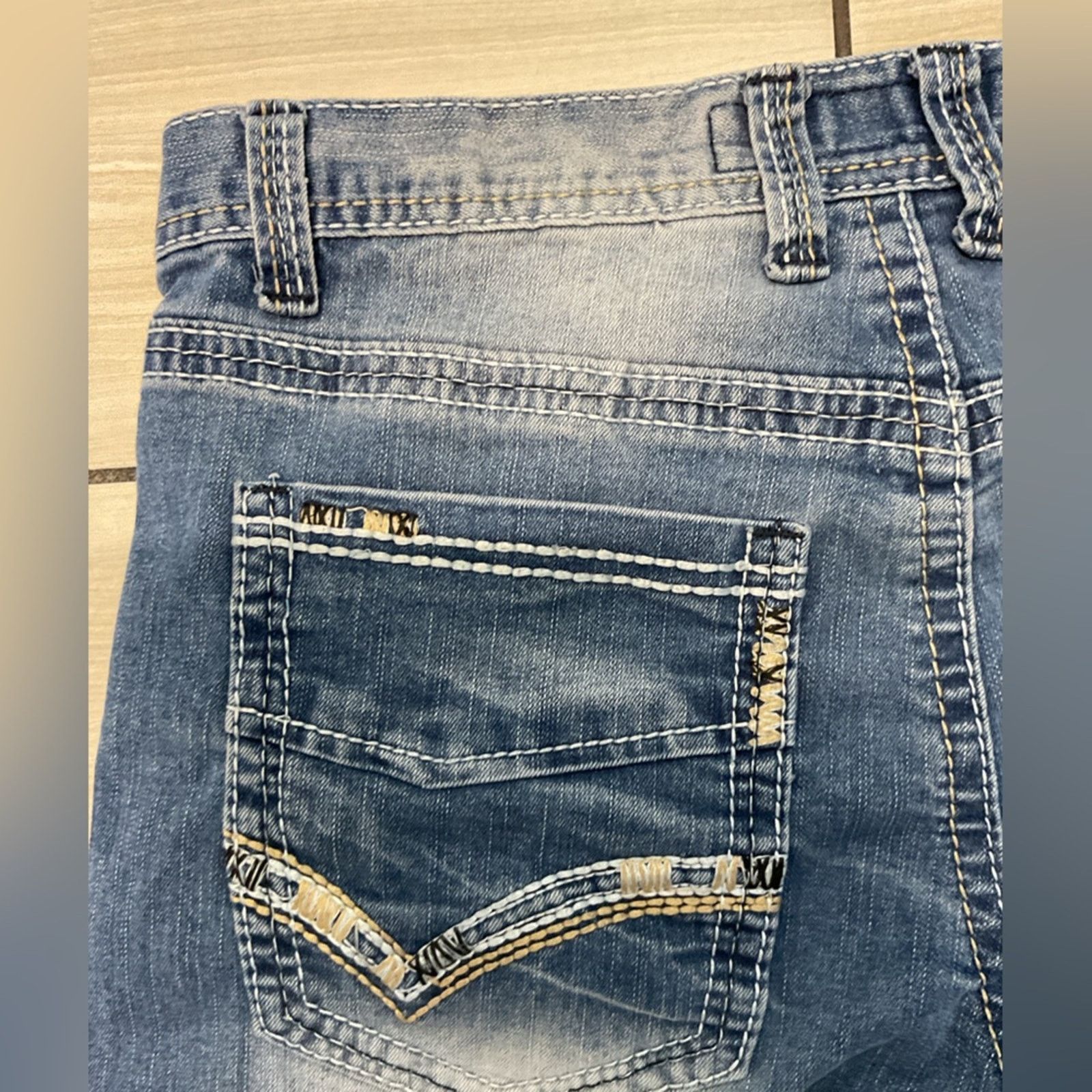 Vintage True Luck Men’s Light Blue Denim Straight Jeans Size US 34 / EU 50 - 9 Thumbnail