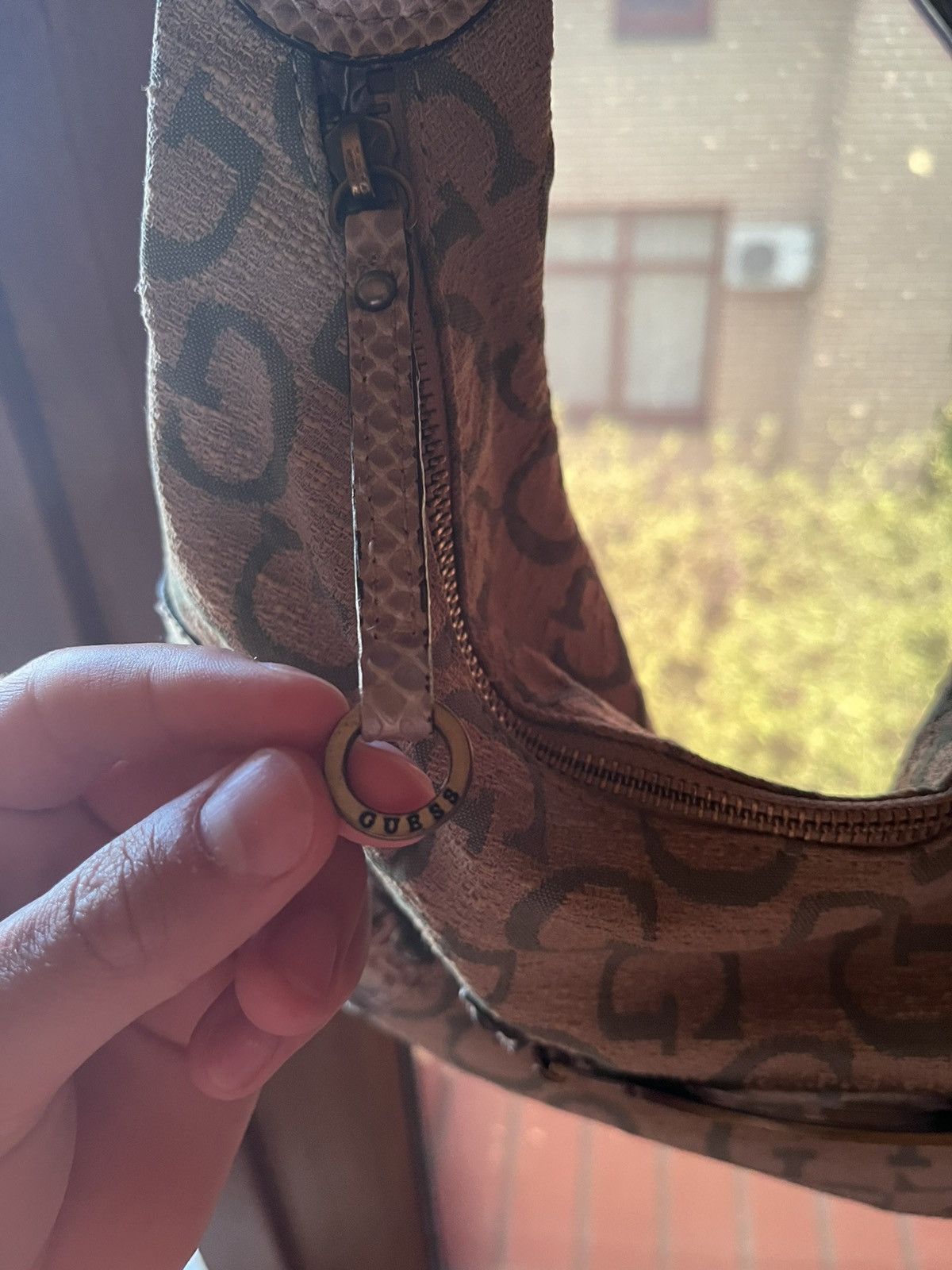 Guess × Vintage ‼️‼️RARE guess vintage bag‼️‼️ Size ONE SIZE - 7 Thumbnail