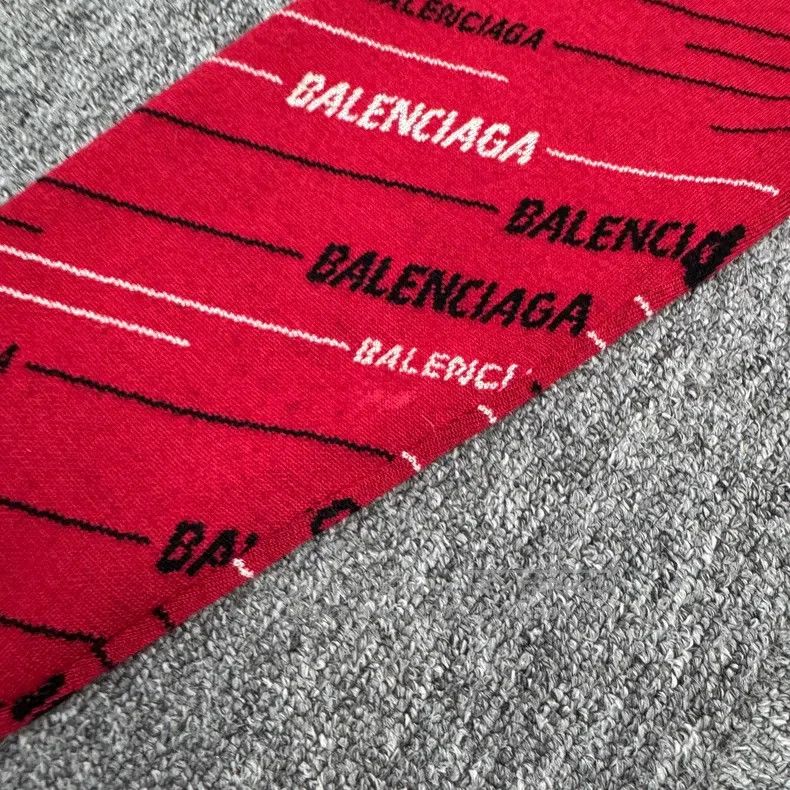 Balenciaga Balenciaga Bullet train full print wool sweater Size US XS / EU 42 / 0 - 6 Thumbnail