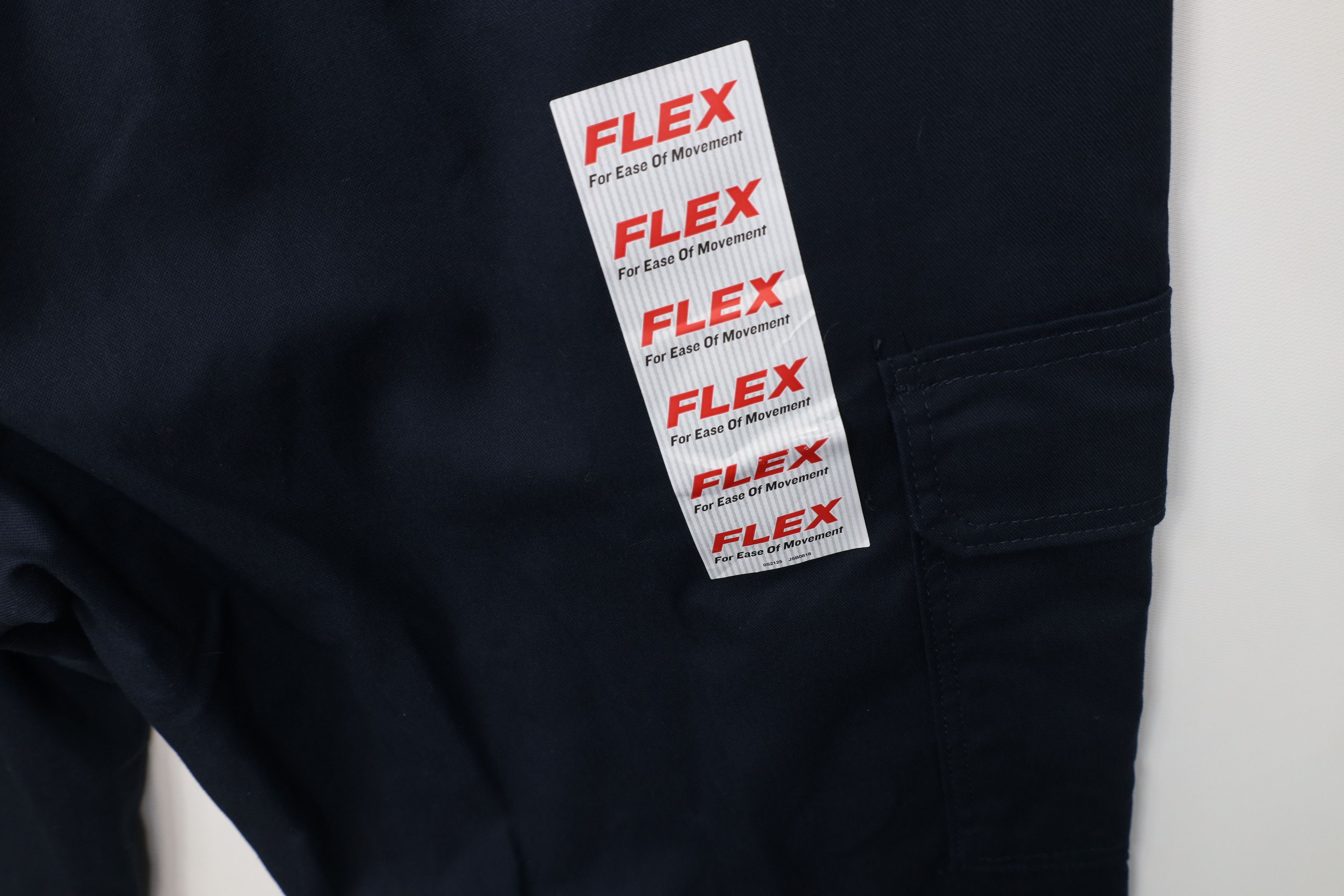 Dickies Deadstock Vintage Y2K Dickies Wide Leg Dungaree Cargo Pants Size US 38 / EU 54 - 13 Thumbnail