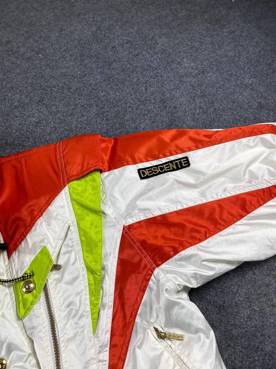 Descente descente racing equipment ski jacket nice design Size US XL / EU 56 / 4 - 12 Thumbnail