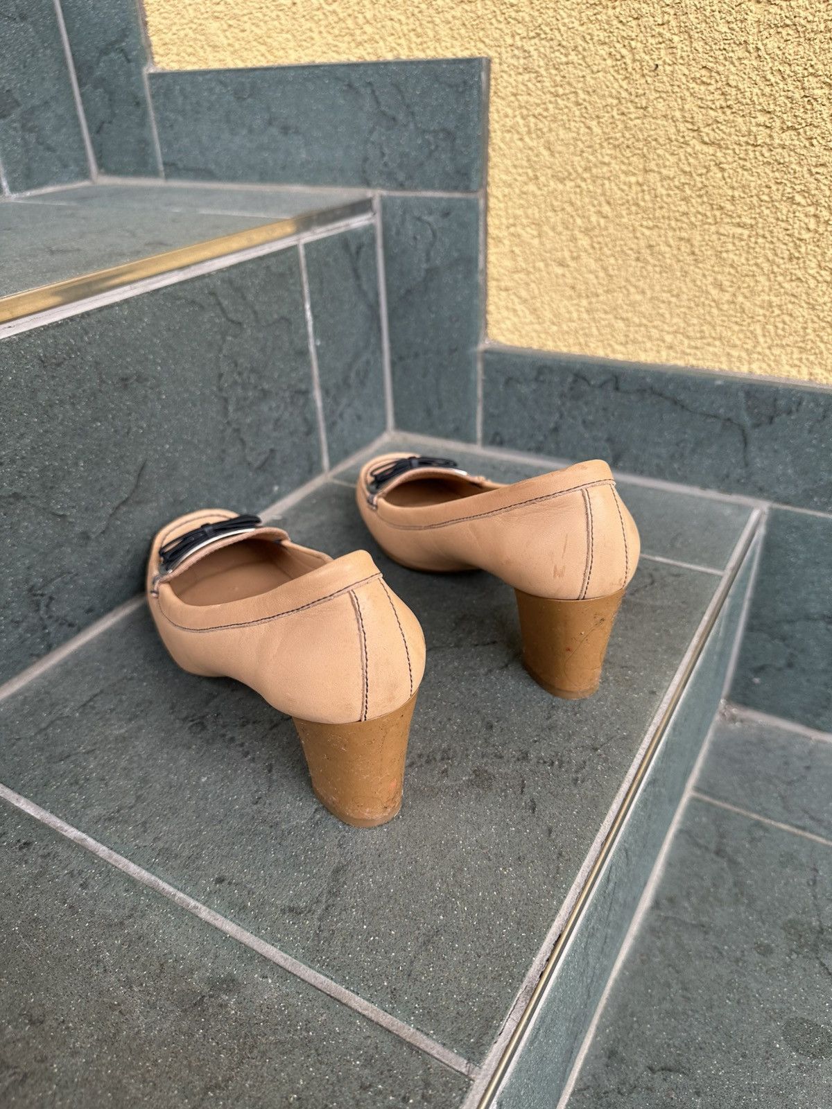 Salvatore Ferragamo Salvatore Ferragamo Women Heels Brown Beige Vintage Italy Size US 6 / IT 36 - 10 Thumbnail