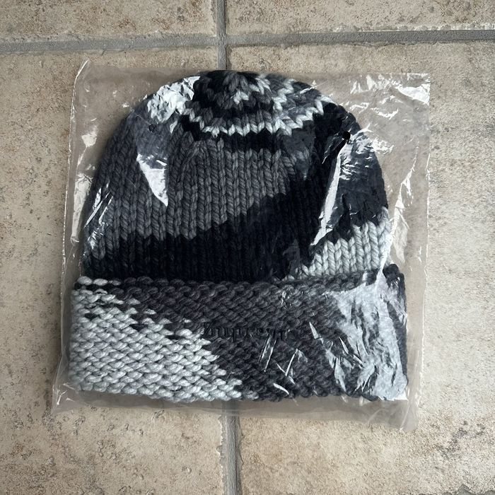 Supreme Supreme Gradient Spacedye Beanie Black | Grailed