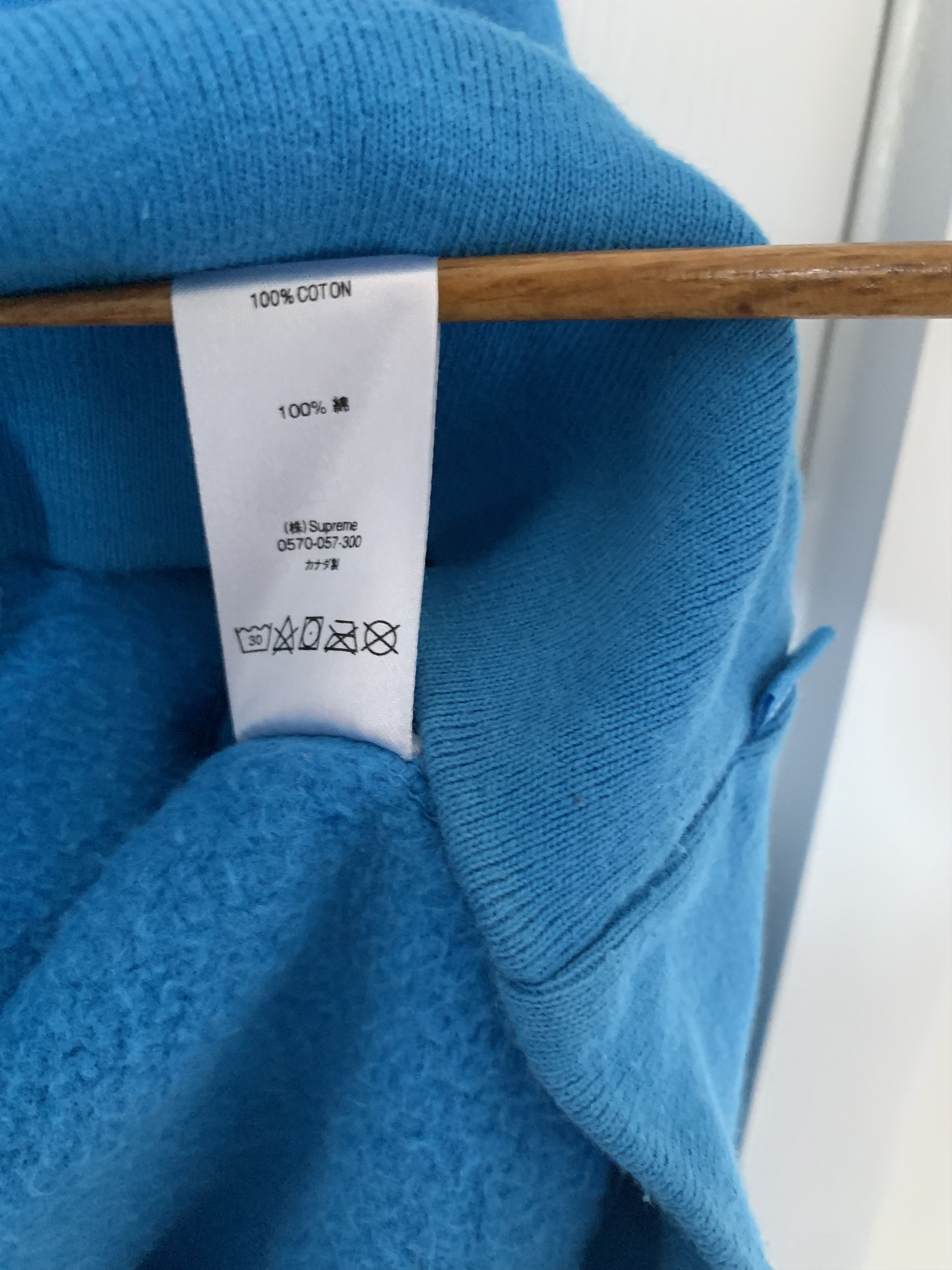 Supreme FW18 BOX LOGO CREWNECK SWEATSHIRT BRIGHT ROYAL SIZE MEDIUM Size US M / EU 48-50 / 2 - 9 Thumbnail