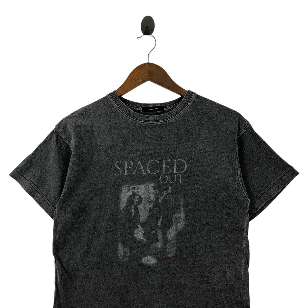 Japanese Brand JEANASIS Vintage Space Out Photoprint Rock T-shirt Size US S / EU 44-46 / 1 - 2 Thumbnail