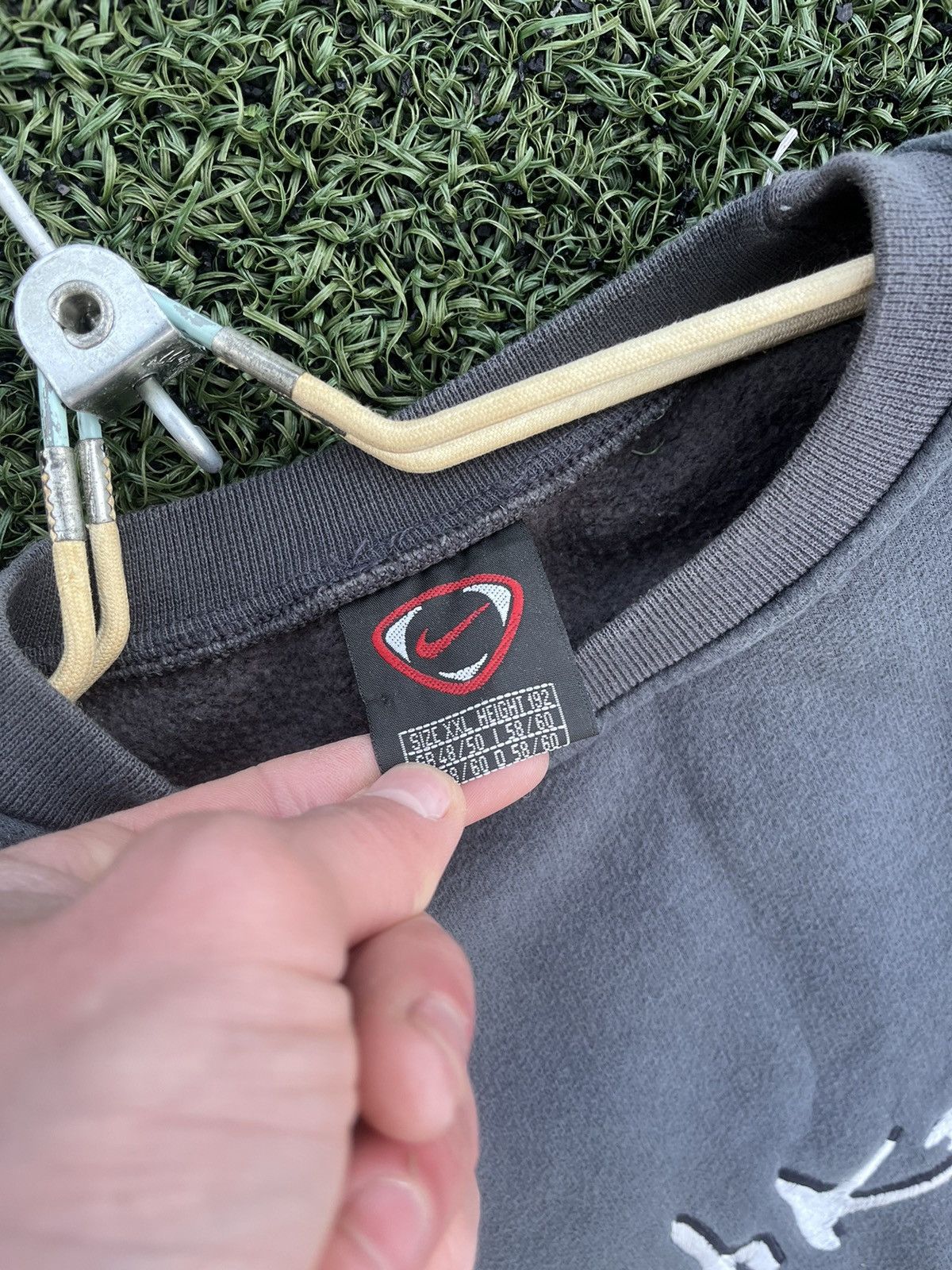 Nike Nike Rare Sweatshirt💪 Size US XXL / EU 58 / 5 - 4 Thumbnail