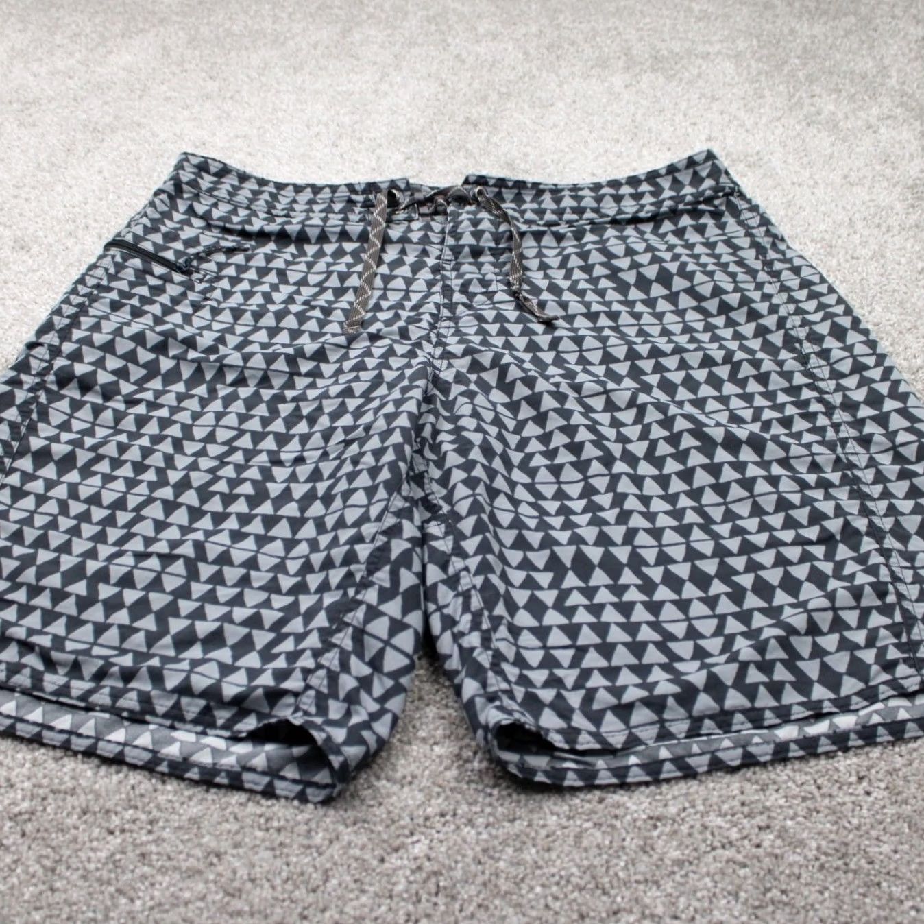 Patagonia Patagonia Hybrid Board Shorts Mens 36 Gray Geometric 100% Nylon w/ 10" inseam Size US 36 / EU 52 - 2 Thumbnail