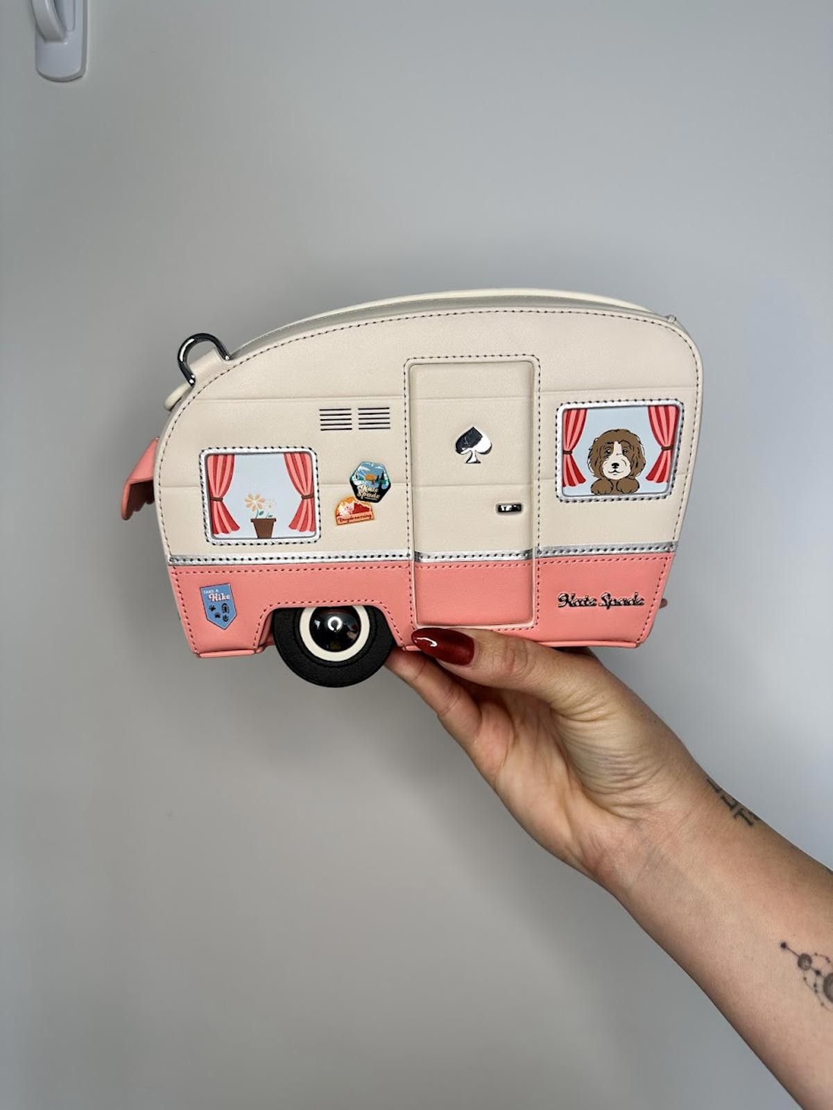 Other NWT Kate Spade Day Tripper Camper Van Crossbody Bag Size ONE SIZE - 1 Thumbnail