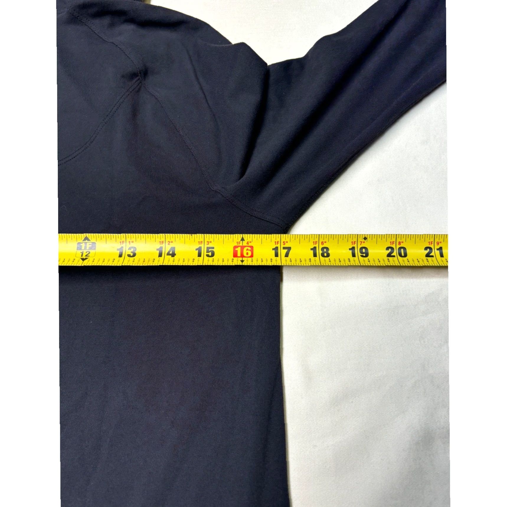 Lululemon Lululemon Hooded Pullover Tunic Top Womens Size 2 Black Athleisure Hoodie Pullover Top Size XS / US 0-2 / IT 36-38 - 6 Thumbnail