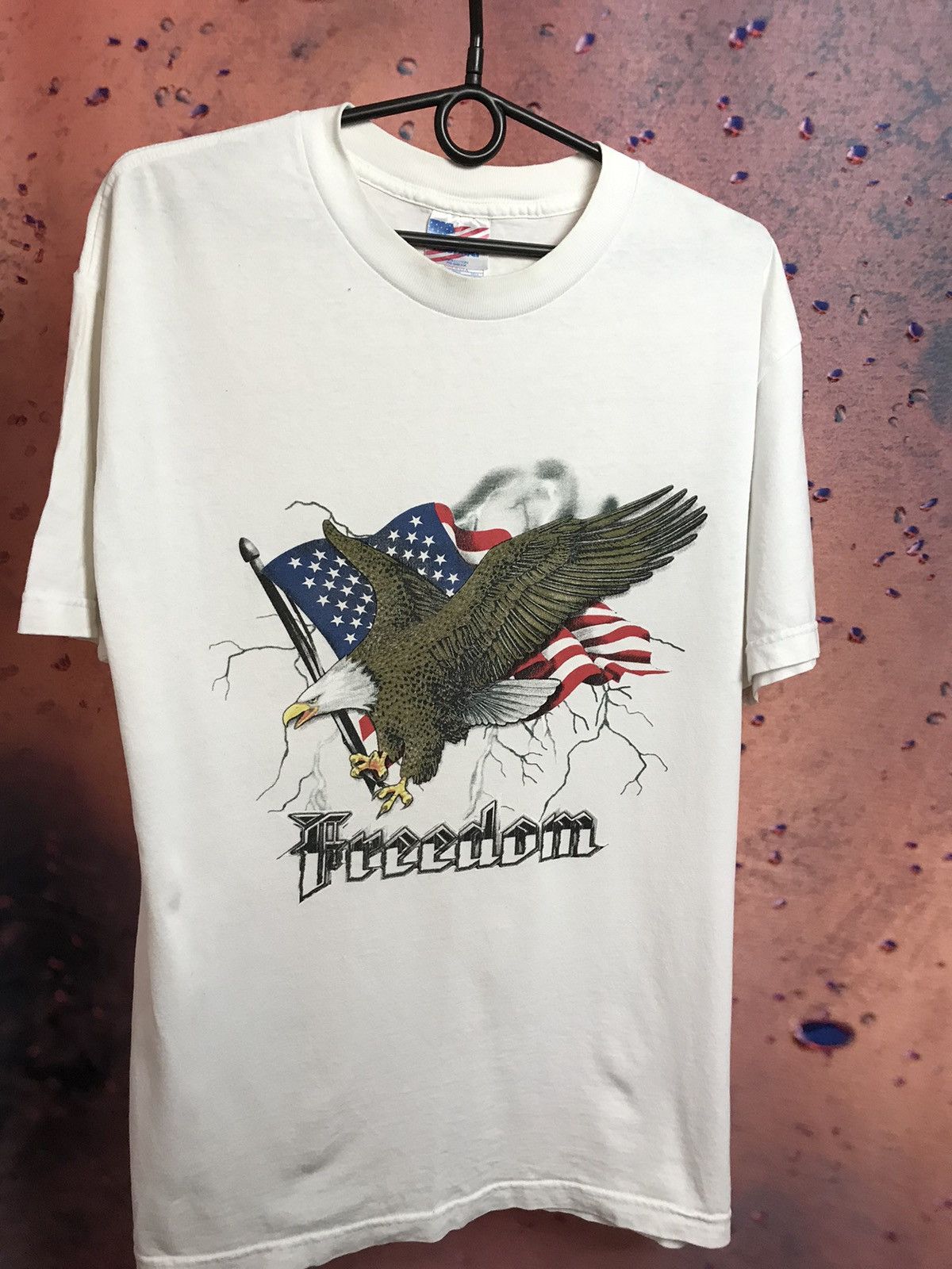 Vintage Vintage Freedom Eagle American Flag USA 90s t shirt Size US L / EU 52-54 / 3 - 2 Thumbnail