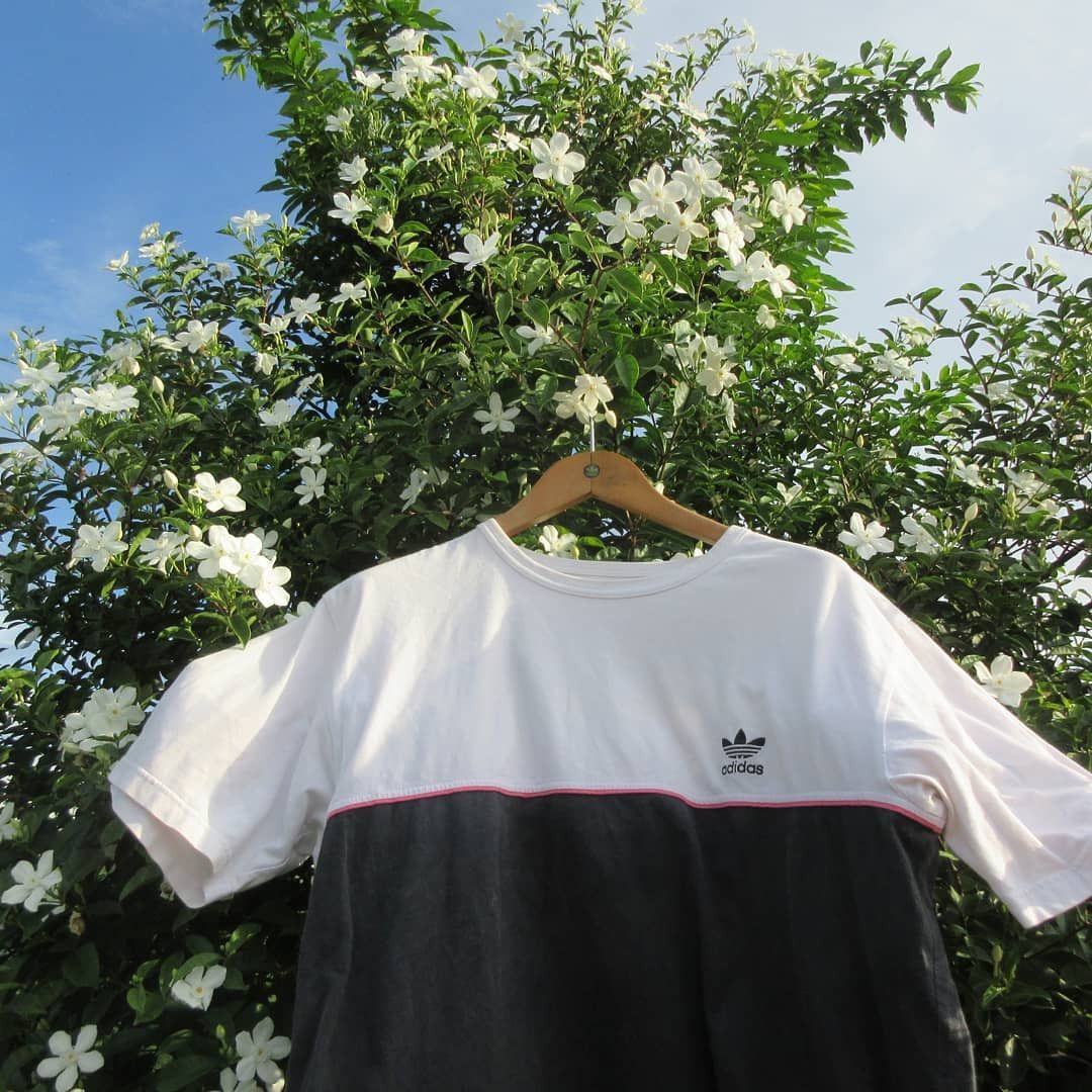 Adidas Adidas Originals Iconic T Shirt Big Logo backprint Two Tone Size US L / EU 52-54 / 3 - 4 Thumbnail