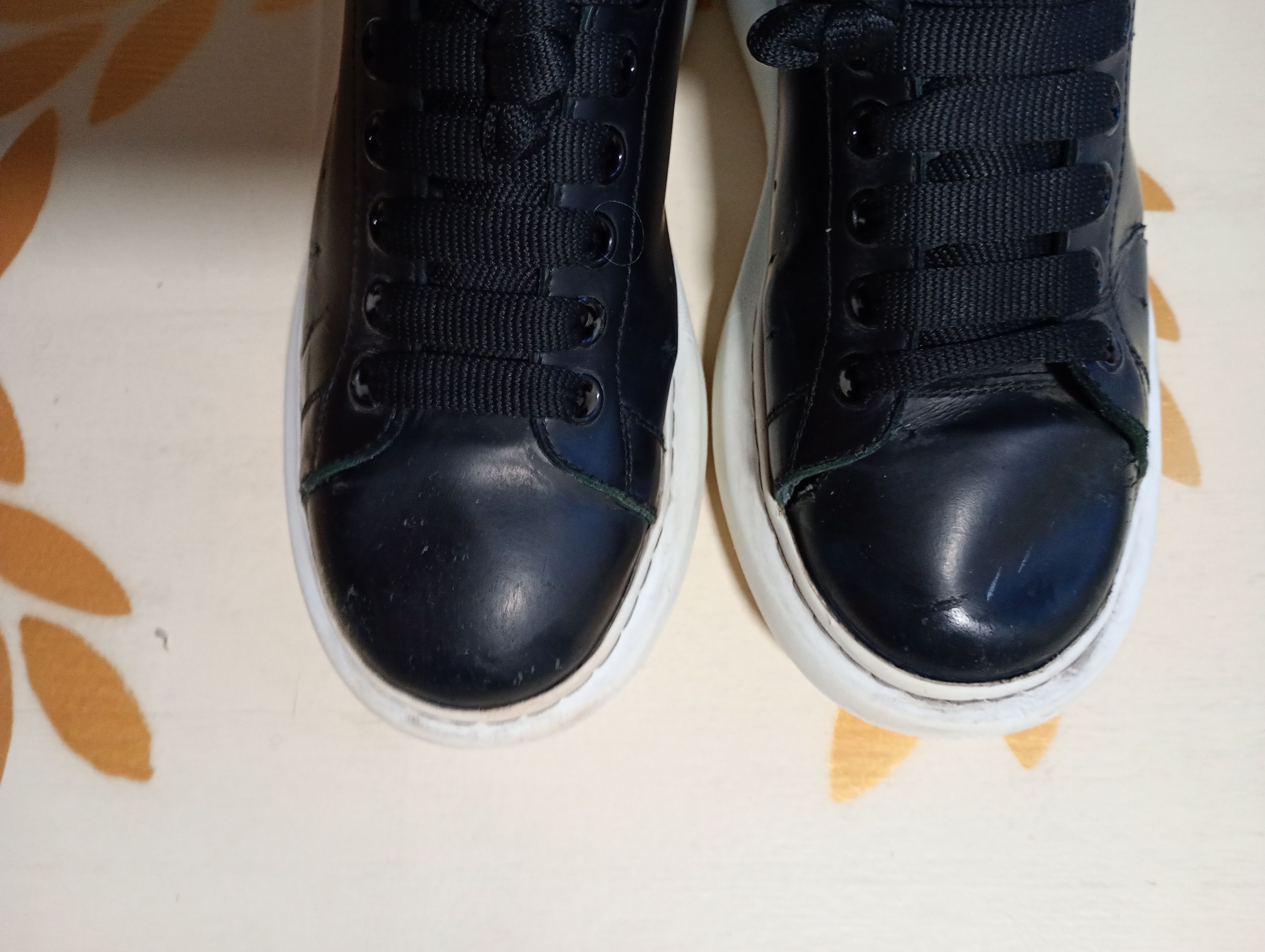 Alexander McQueen Alexander McQueen Sneakers Size US 8 / EU 41 - 4 Thumbnail