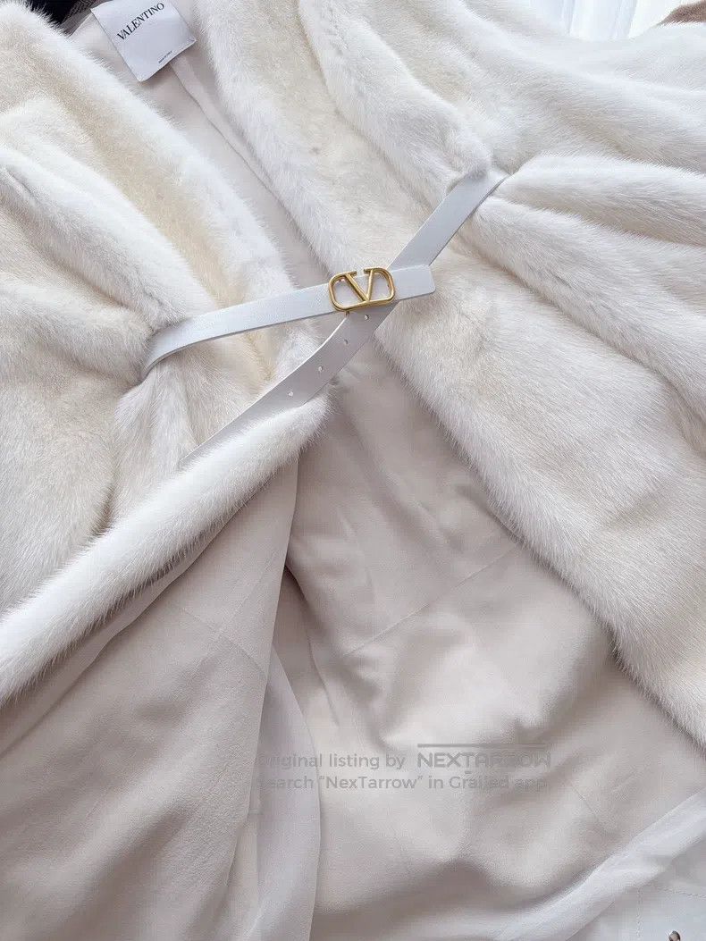 Valentino Valentino White mink velvet fur coat Size S / US 4 / IT 40 - 6 Thumbnail