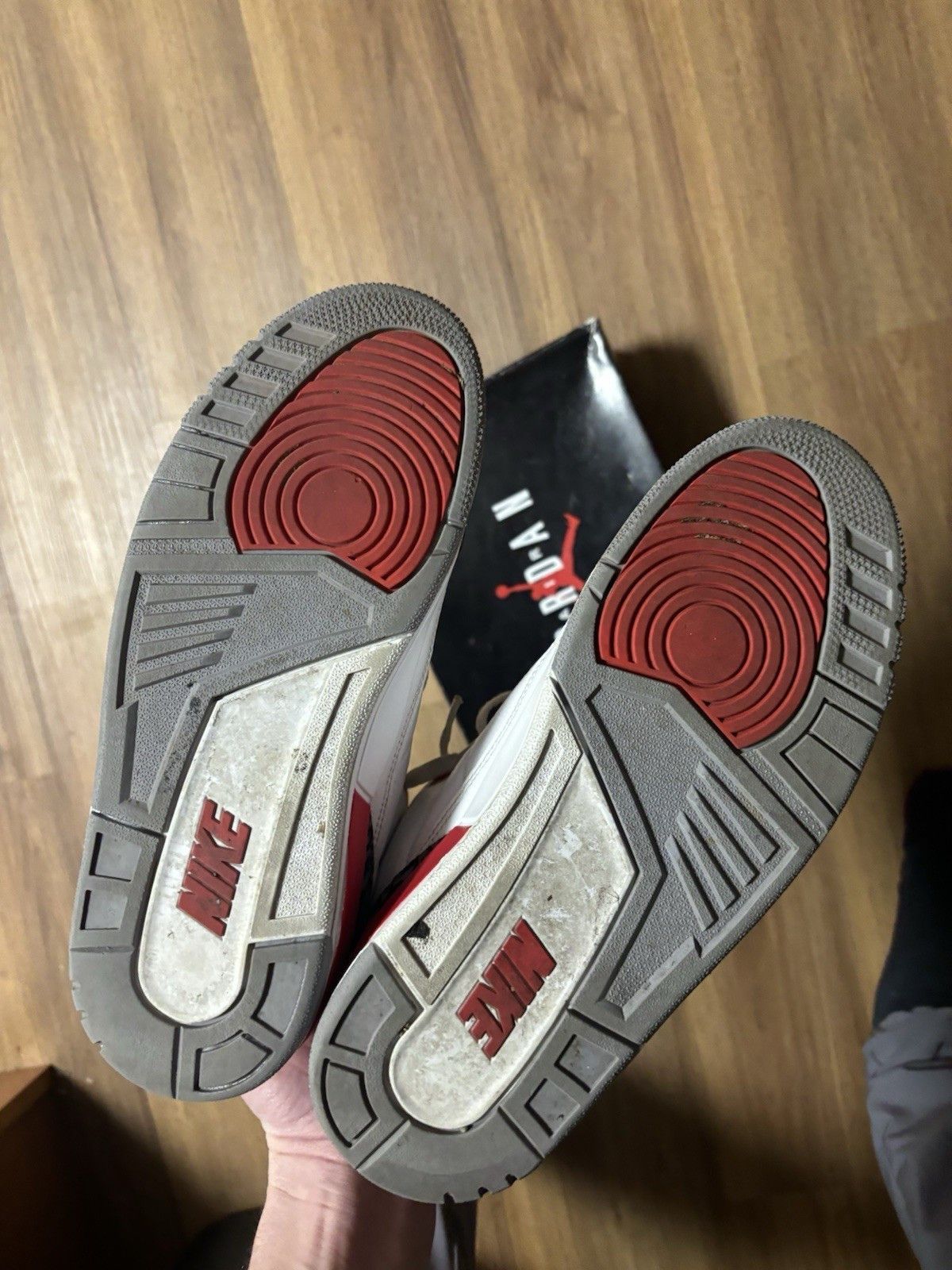 Jordan Brand Air Jordan 3 Retro Fire Red Size US 8.5 / EU 41-42 - 5 Thumbnail
