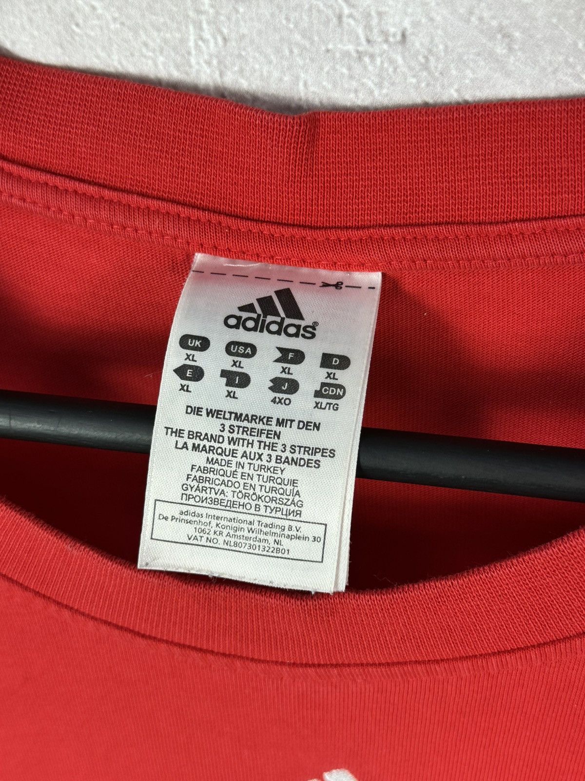 Adidas × NBA × Vintage Adidas Chicago Bulls Deng Sleeveless Printed Red Top Size US XL / EU 56 / 4 - 4 Thumbnail