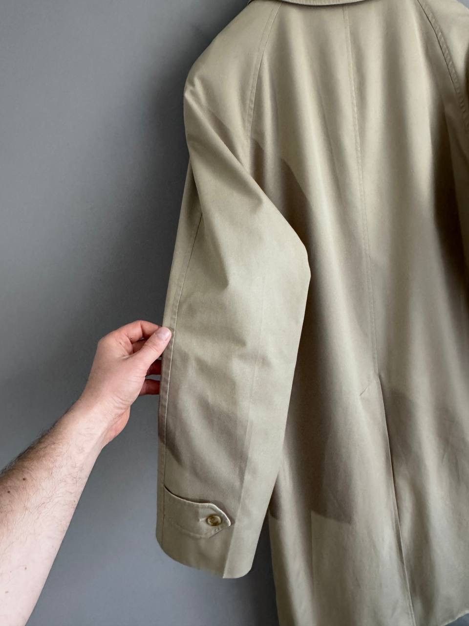 Burberry Burberrys Men's Nova Check Trench Coat, Made in England L Size US L / EU 52-54 / 3 - 17 Thumbnail