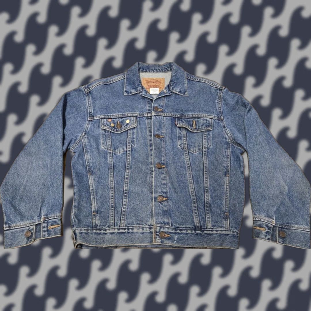 Denime VINTAGE Levi Strauss Trucker Denim Jacket Womens 16/18 Large Regular Blue Denim Full Button Jacket with Logo Spell Out Size 36" / US 14 / IT 50 - 1 Thumbnail