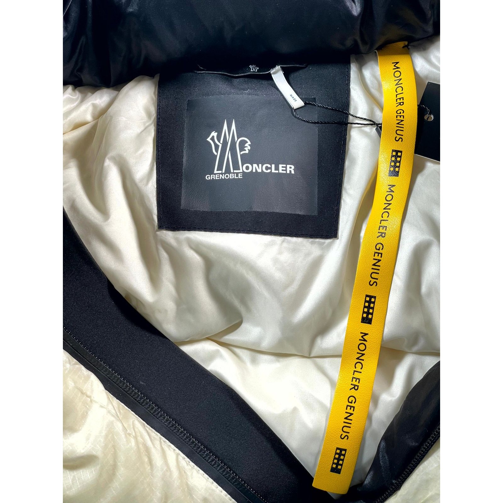 Moncler Moncler Puffer White Jacket Size US XL / EU 56 / 4 - 3 Thumbnail