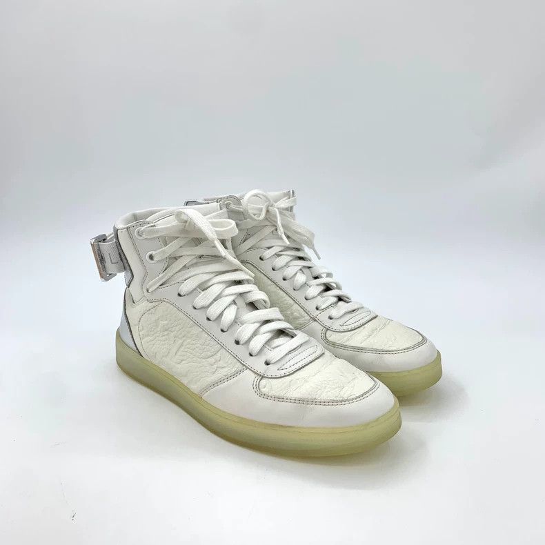Louis Vuitton Louis Vuitton White Silver Tail Lace-Up Casual High Top Sh Size US 7 / EU 40 - 2 Thumbnail