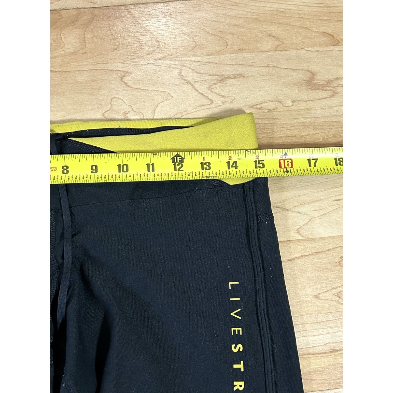 Nike Nike Leggings Womens Large Black Cropped Drawstring Stretch Dri-FIT Athletic Activewear | Leggings, Shoes? Size 36" / US 14 / IT 50 - 4 Thumbnail