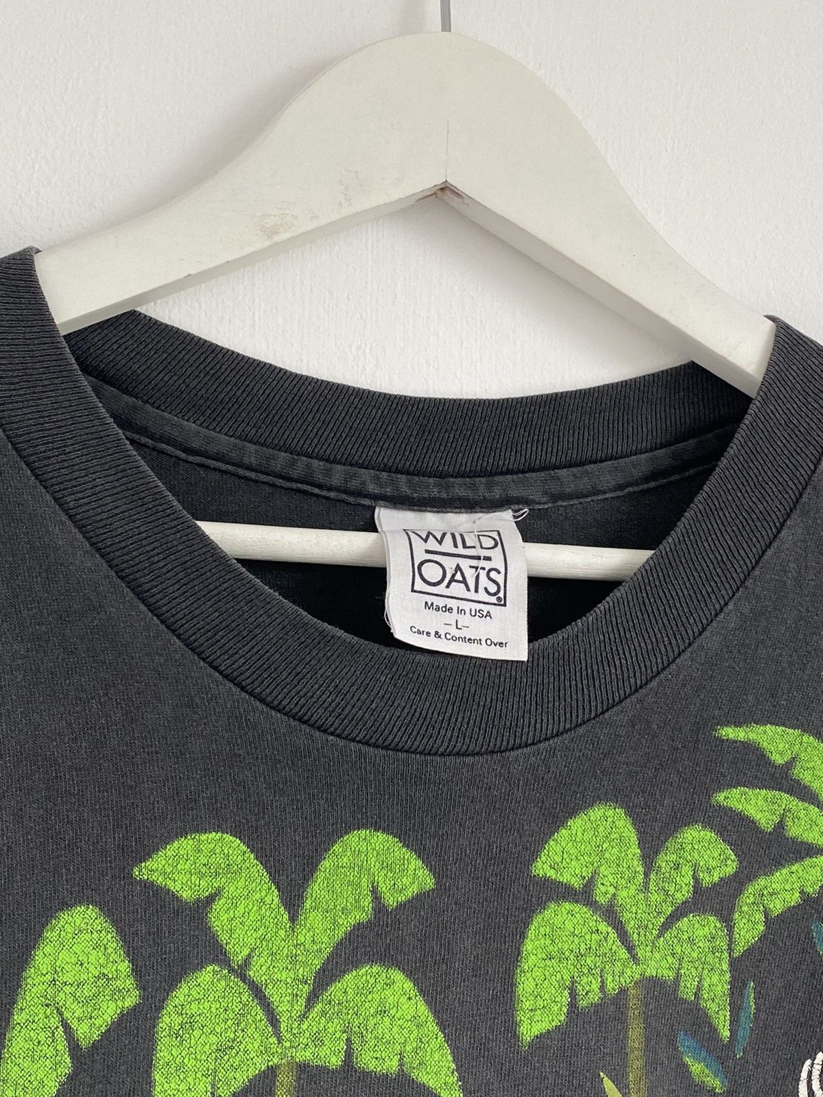 Cartoon Network × Vintage Vintage 1993 Looney Tunes Tasmanian Devil All Overprint Tee Size US L / EU 52-54 / 3 - 3 Thumbnail