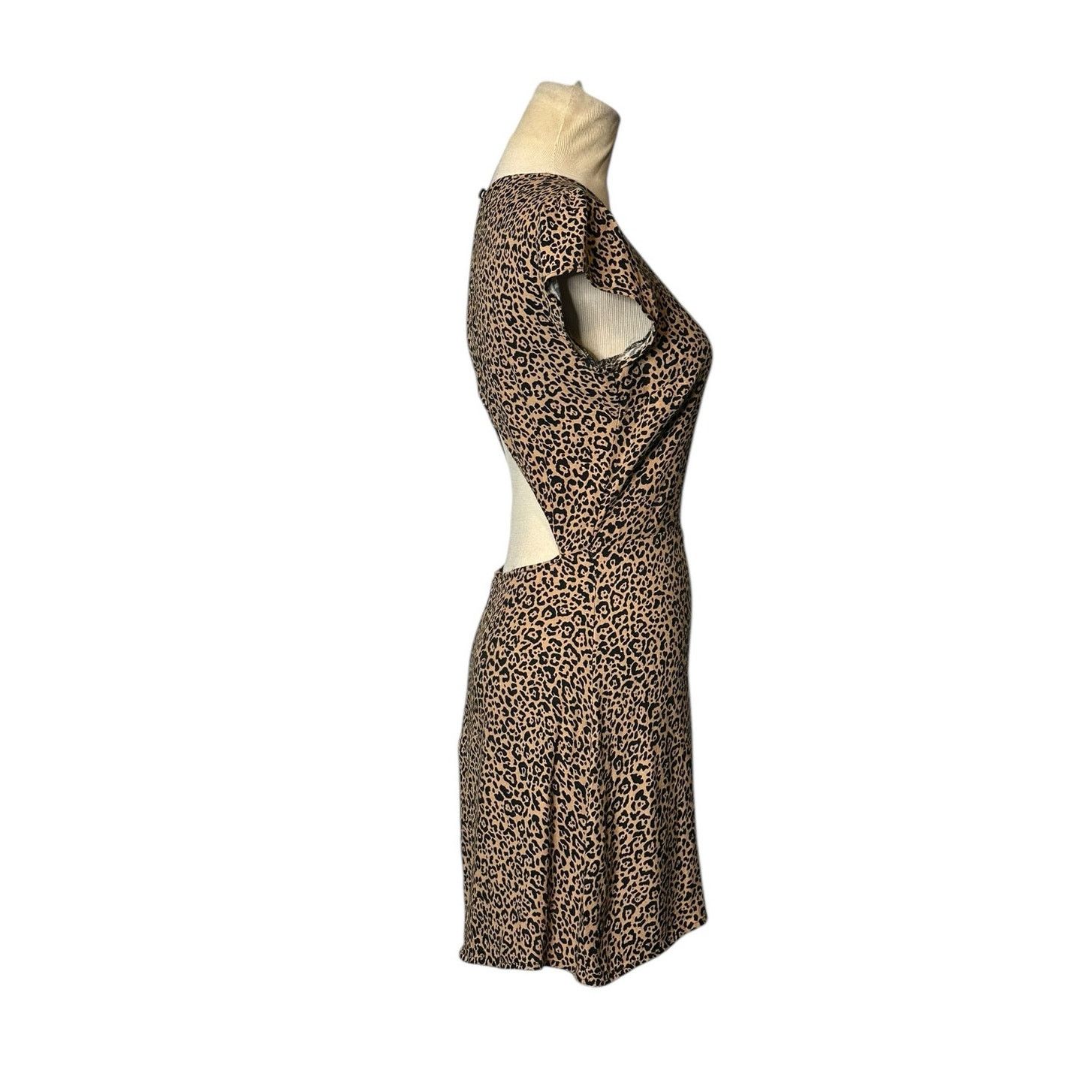 Reformation Reformation Lena Leopard Print Mini Dress size 2 Size XS / US 0-2 / IT 36-38 - 7 Thumbnail