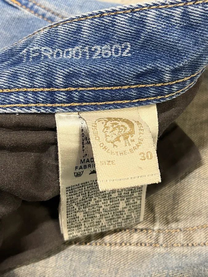 Diesel 2000s Diesel Blue Faded Denim Jeans Size US 30 / EU 46 - 12 Thumbnail