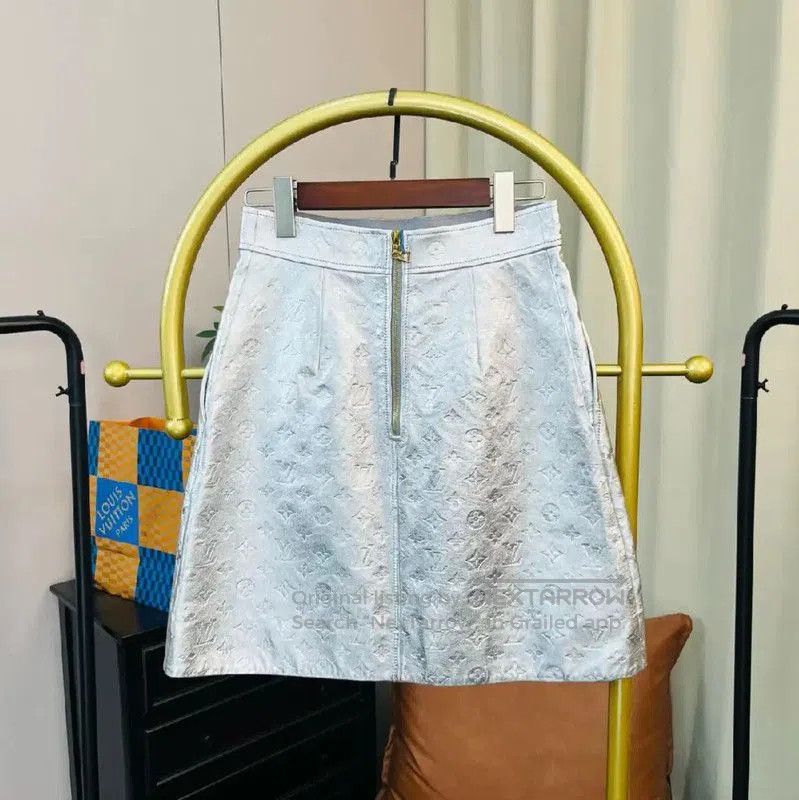 Louis Vuitton Louis Vuitton Silver Leather Mini Skirt . Size 23" - 2 Thumbnail