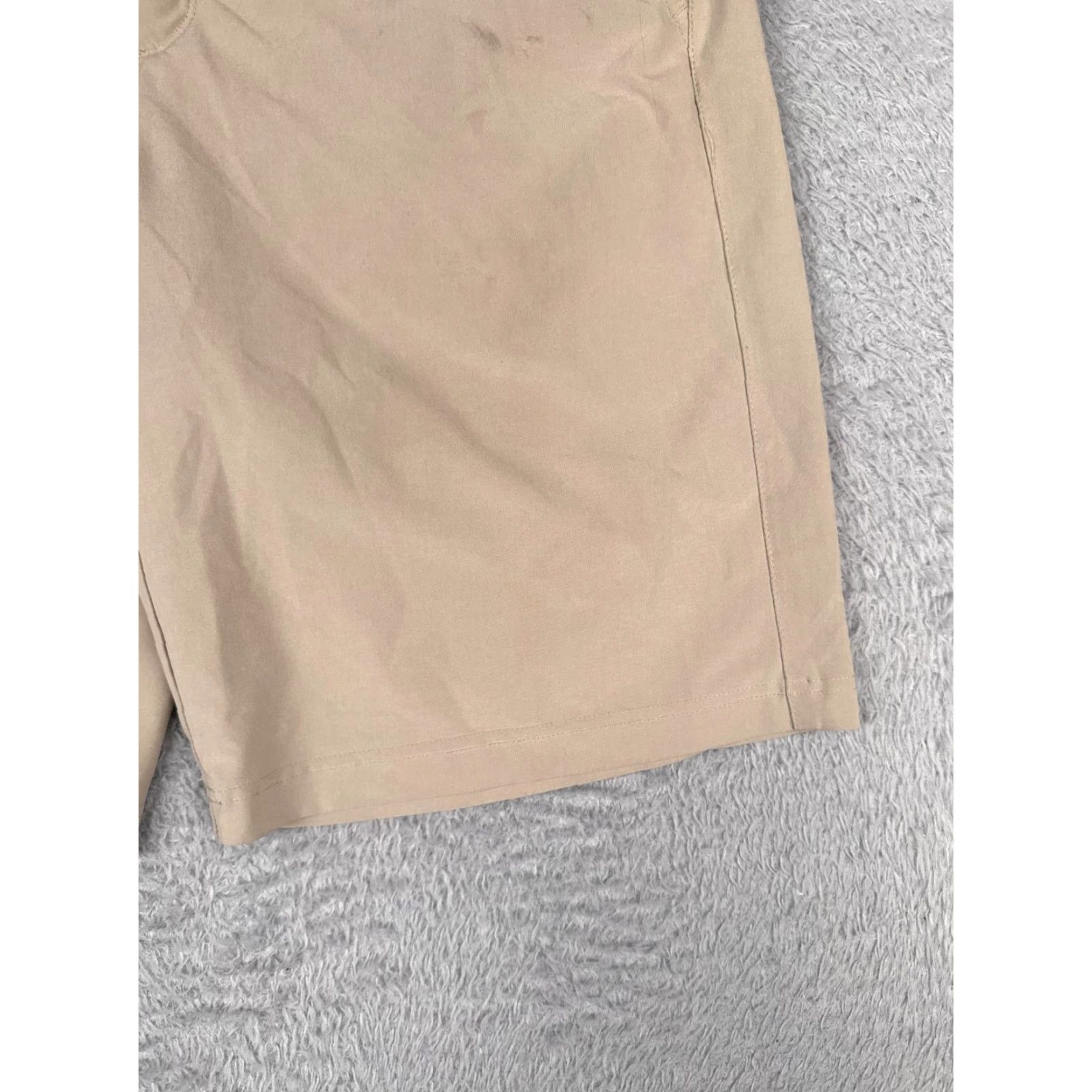 Vintage Columbia Mens Shorts Casual Chino Beige 34x10 Flat Front Polyester Cotton PFG Boating Size US 34 / EU 50 - 2 Thumbnail