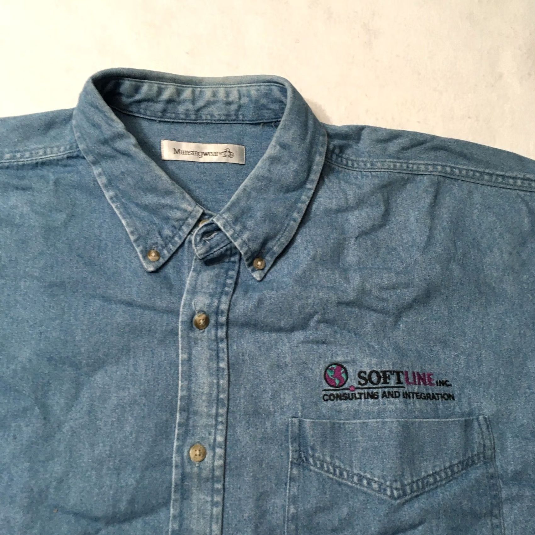 Denime munsing Button Up Shirt 2XL Blue Denim Long Sleeve embroidered softline Mens Size US XXL / EU 58 / 5 - 2 Thumbnail