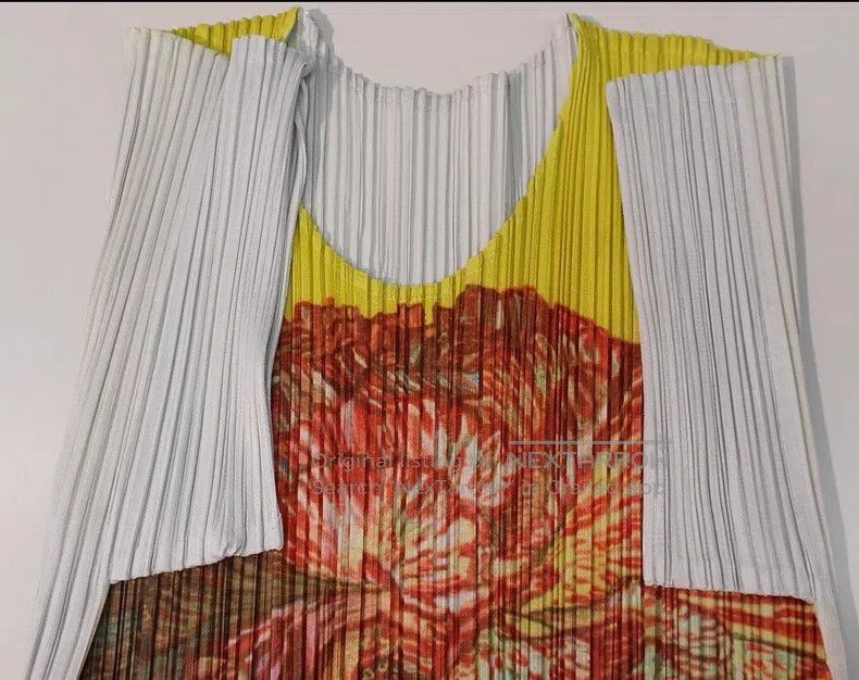 Issey Miyake Issey Miyake Yellow Printed Short Sleeve Top Size L / US 10 / IT 46 - 4 Thumbnail