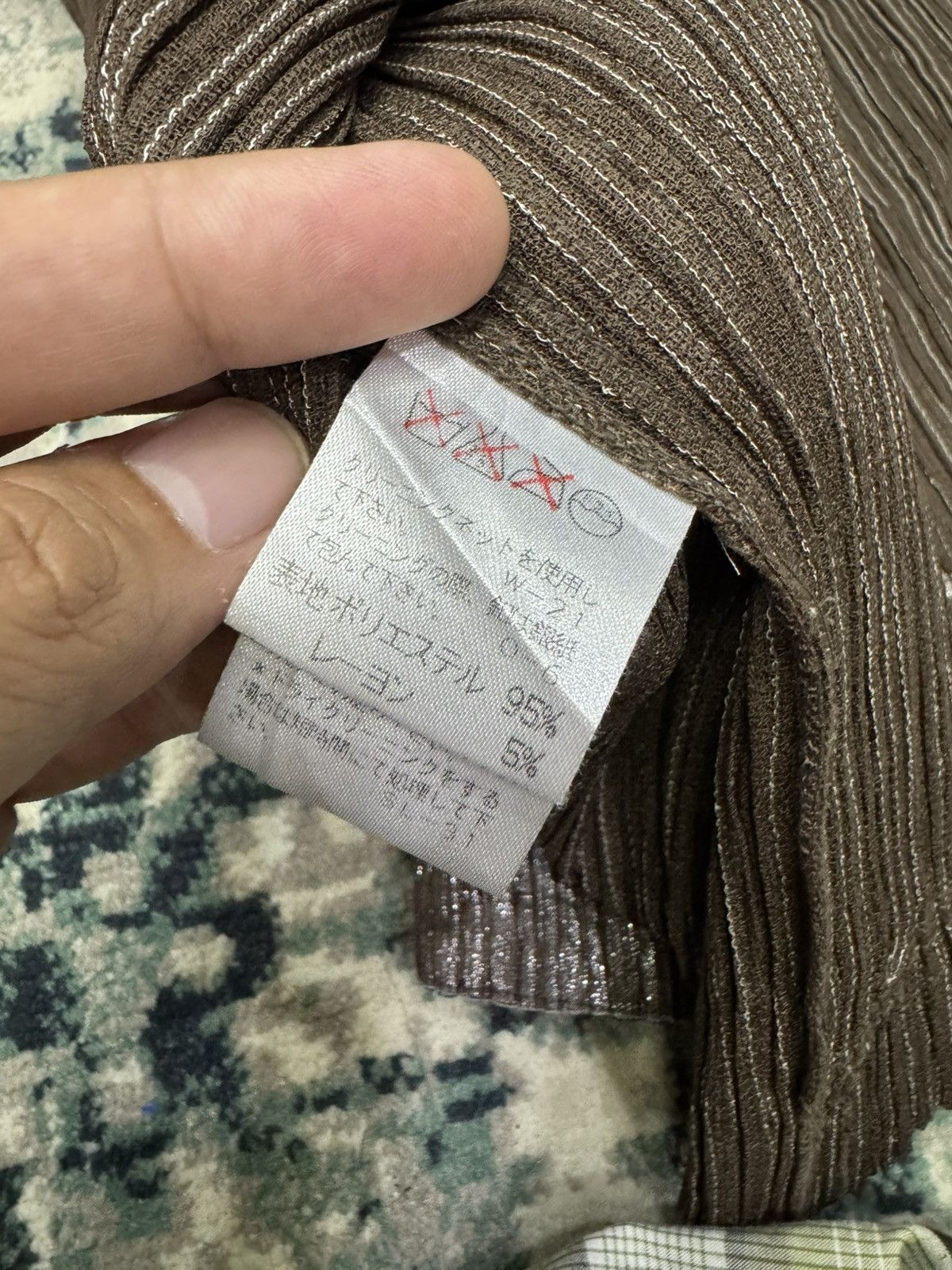 Issey Miyake VINTAGE 1980s ISSEY MIYAKE PLEATED SHIRT UNIQUE PATTERN Size US M / EU 48-50 / 2 - 4 Thumbnail