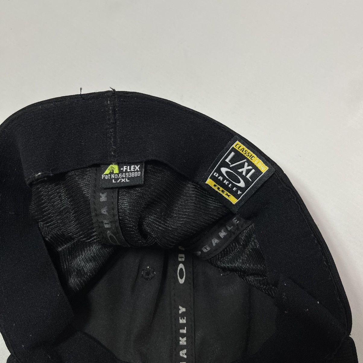 Oakley Oakley Size ONE SIZE - 3 Thumbnail
