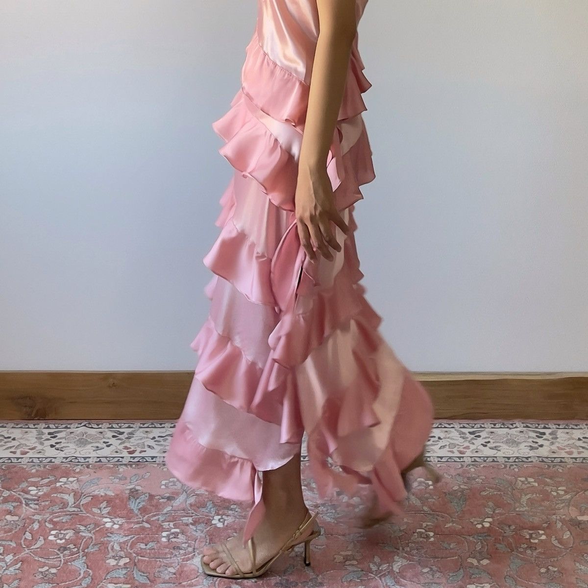 Victoria's Secret × Vintage Vintage VS Pink Ruffle Satin Dress (Small) Size S / US 4 / IT 40 - 6 Thumbnail