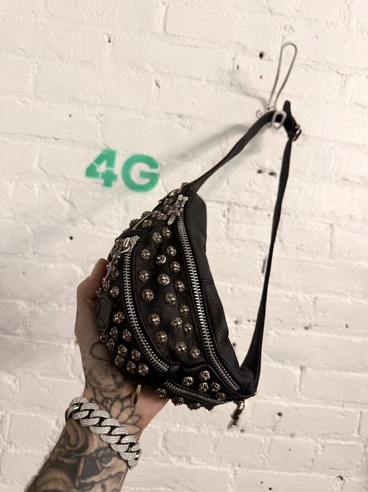 Chrome Hearts Chrome Hearts 117 STUD Leather Snat Bag Size ONE SIZE - 3 Thumbnail