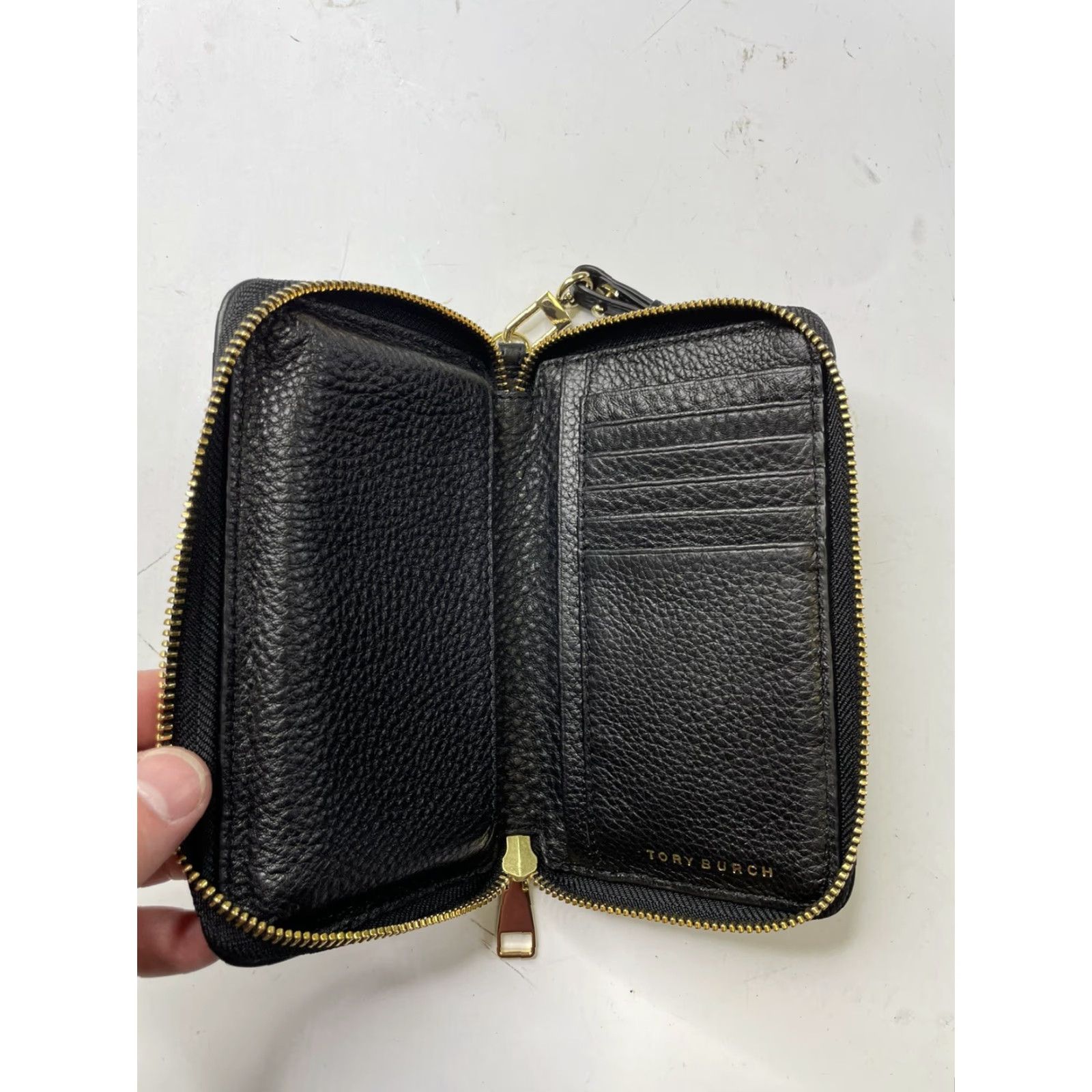 Tory Burch Tory Burch Wallet Zip-Around Black Leather Gold Logo Britten Smart Phone Wristlet Women Black Leather Zip-Around Wallet Size ONE SIZE - 6 Thumbnail