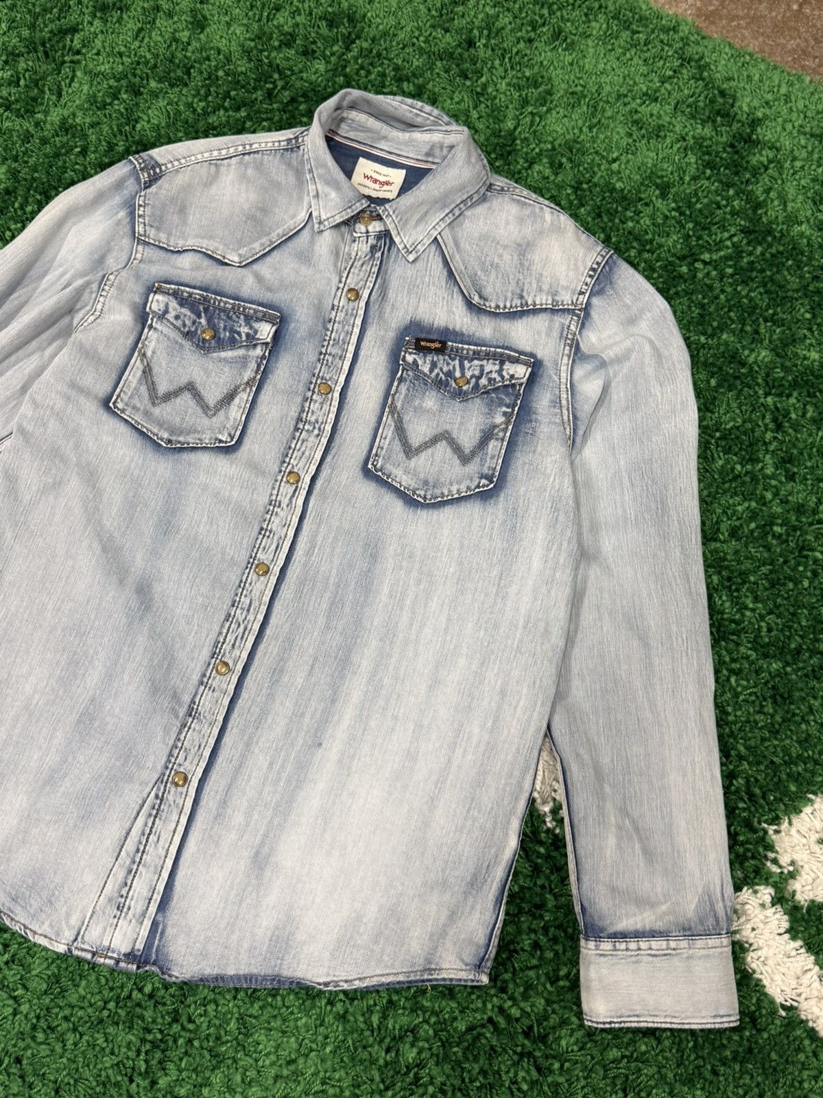 Wrangler Wrangler Denim Cowboy Yoke Pocket Logo Shirt Jean Medium Size US M / EU 48-50 / 2 - 2 Thumbnail