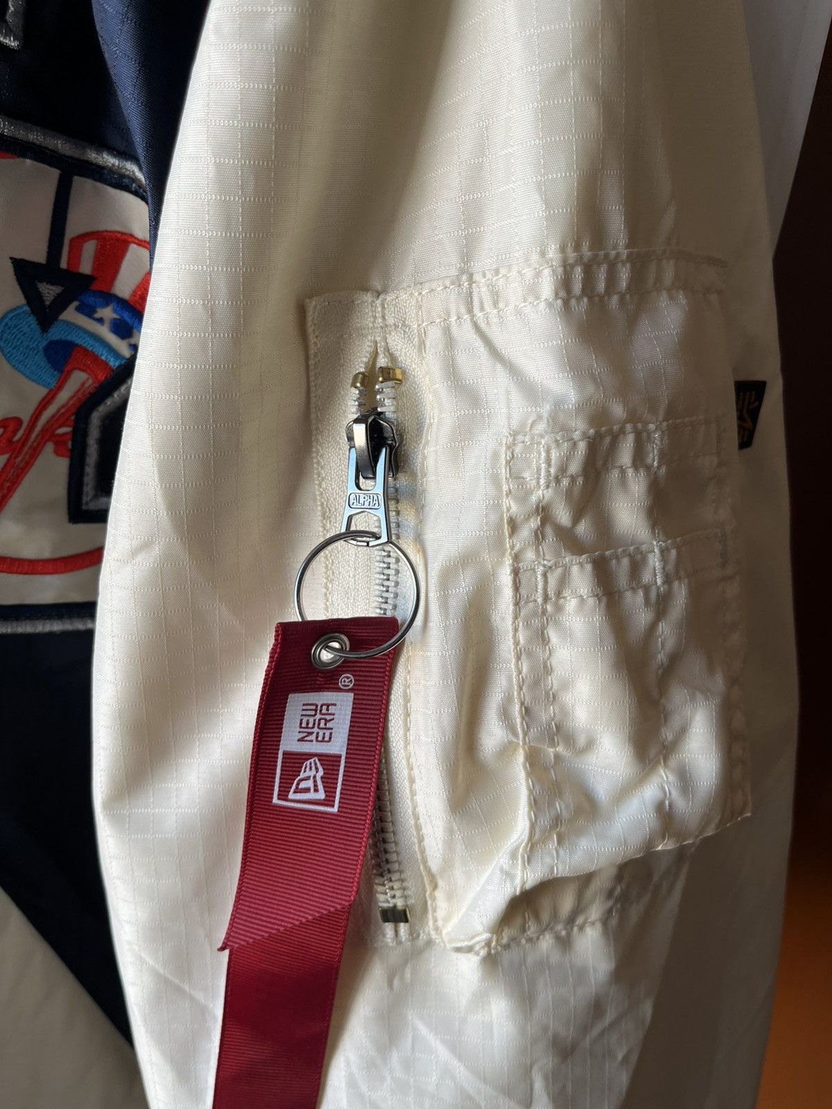 Alpha Industries × New Era Alpha Industries x New Era bomber jackey Size US S / EU 44-46 / 1 - 7 Thumbnail
