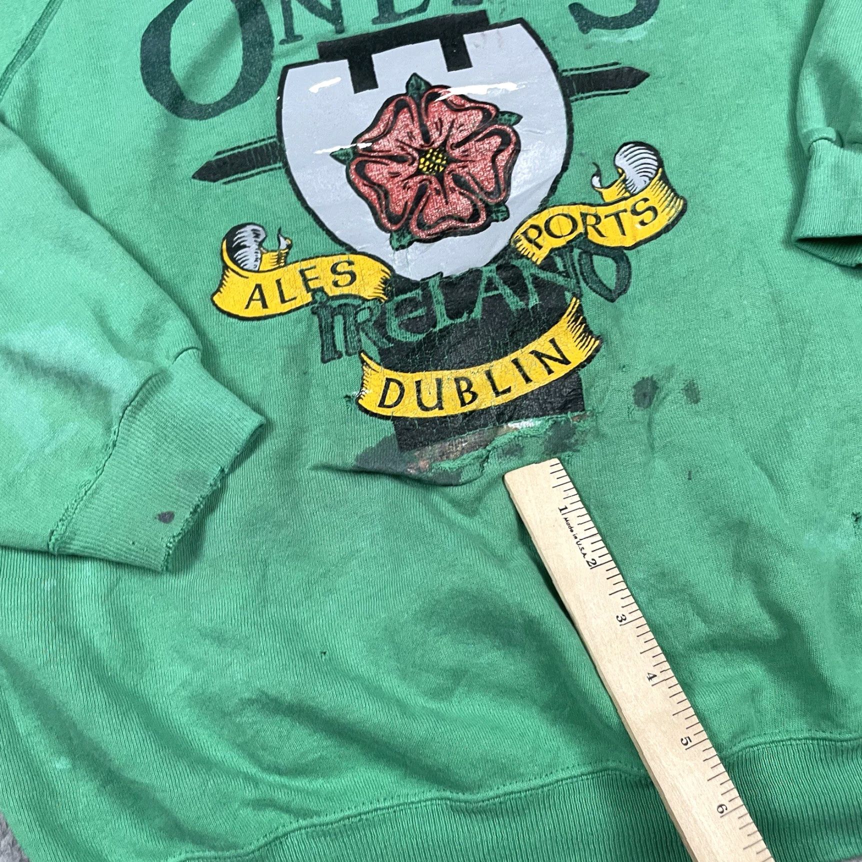 Hanes VINTAGE Hanes Sweatshirt Adult XL Green Ales & Ports Dublin Ireland Distressed Shirt Mens XL Green Logo Print 90s USA Dublin Ireland Size US XL / EU 56 / 4 - 7 Thumbnail