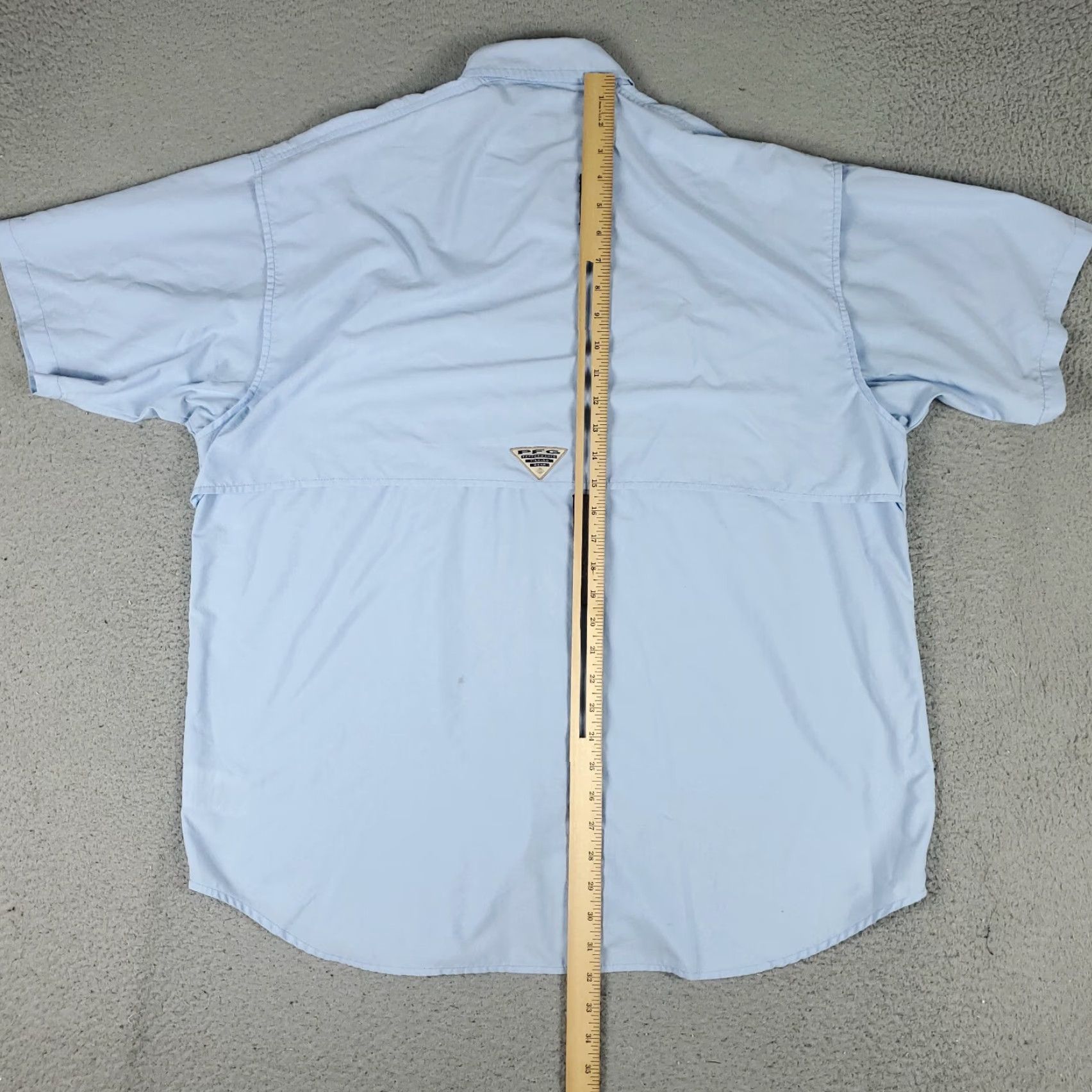 Vintage Columbia Shirt Mens Large Blue PFG Vented Button-Up Short Sleeve Collared Cotton Blend - Classic, Modern, Preppy - Mens Size US L / EU 52-54 / 3 - 4 Thumbnail