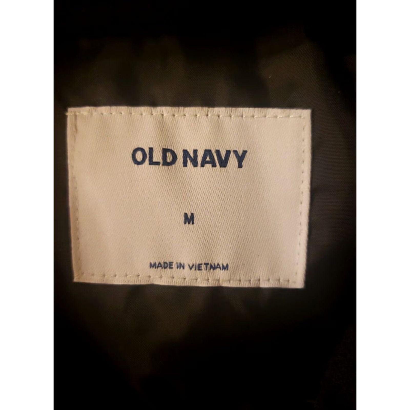 Old Navy Old Navy Black Sleeveless Puffer Vest Men M Regular Fit Zip Full Zip Stand-Up Collar Nylon Lining Insulated Lightweight Short Length Size US M / EU 48-50 / 2 - 7 Thumbnail