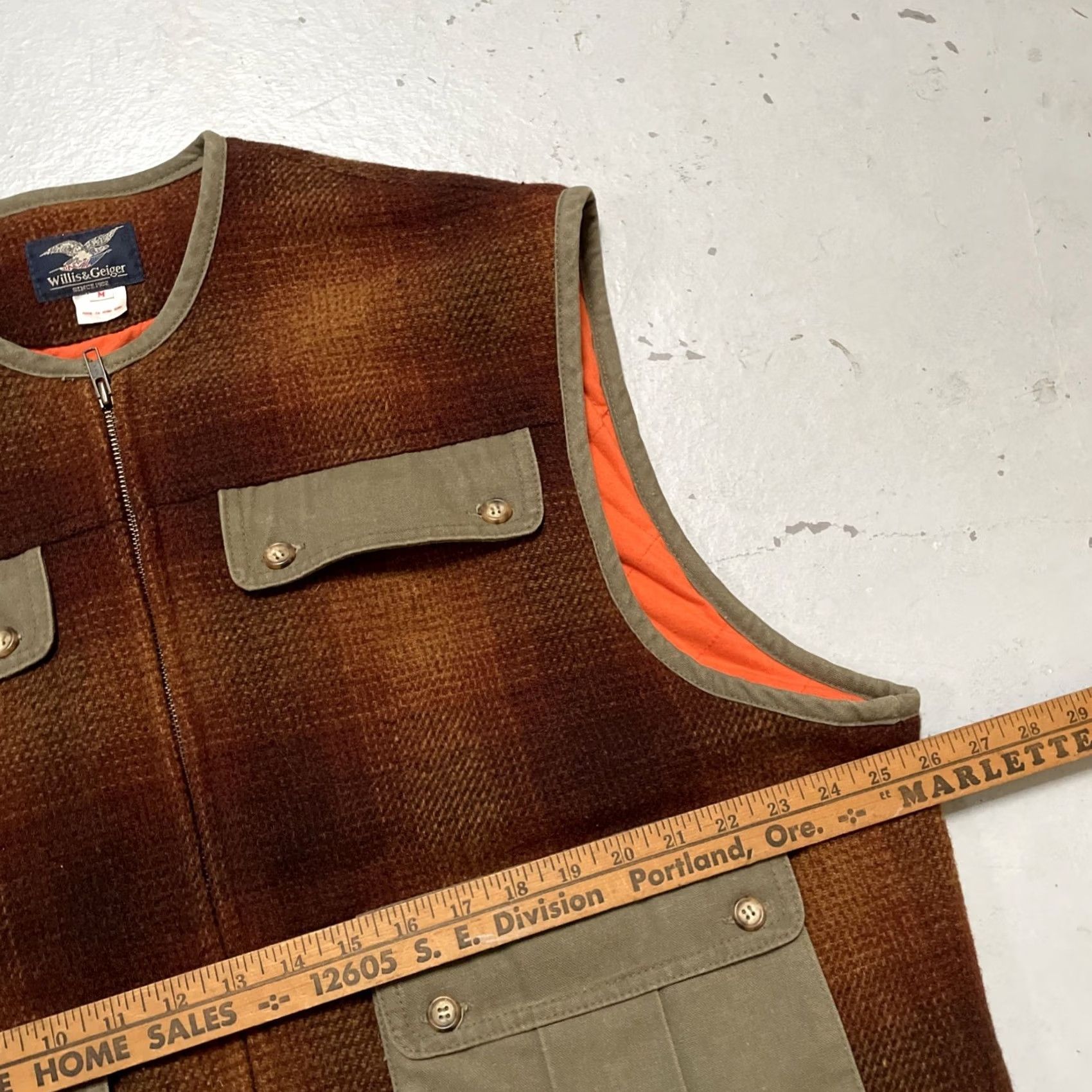 Vintage VINTAGE Willis & Geiger Full Zip Wool Hunting Fishing Tactical Field Camp Vest L Size US L / EU 52-54 / 3 - 3 Thumbnail