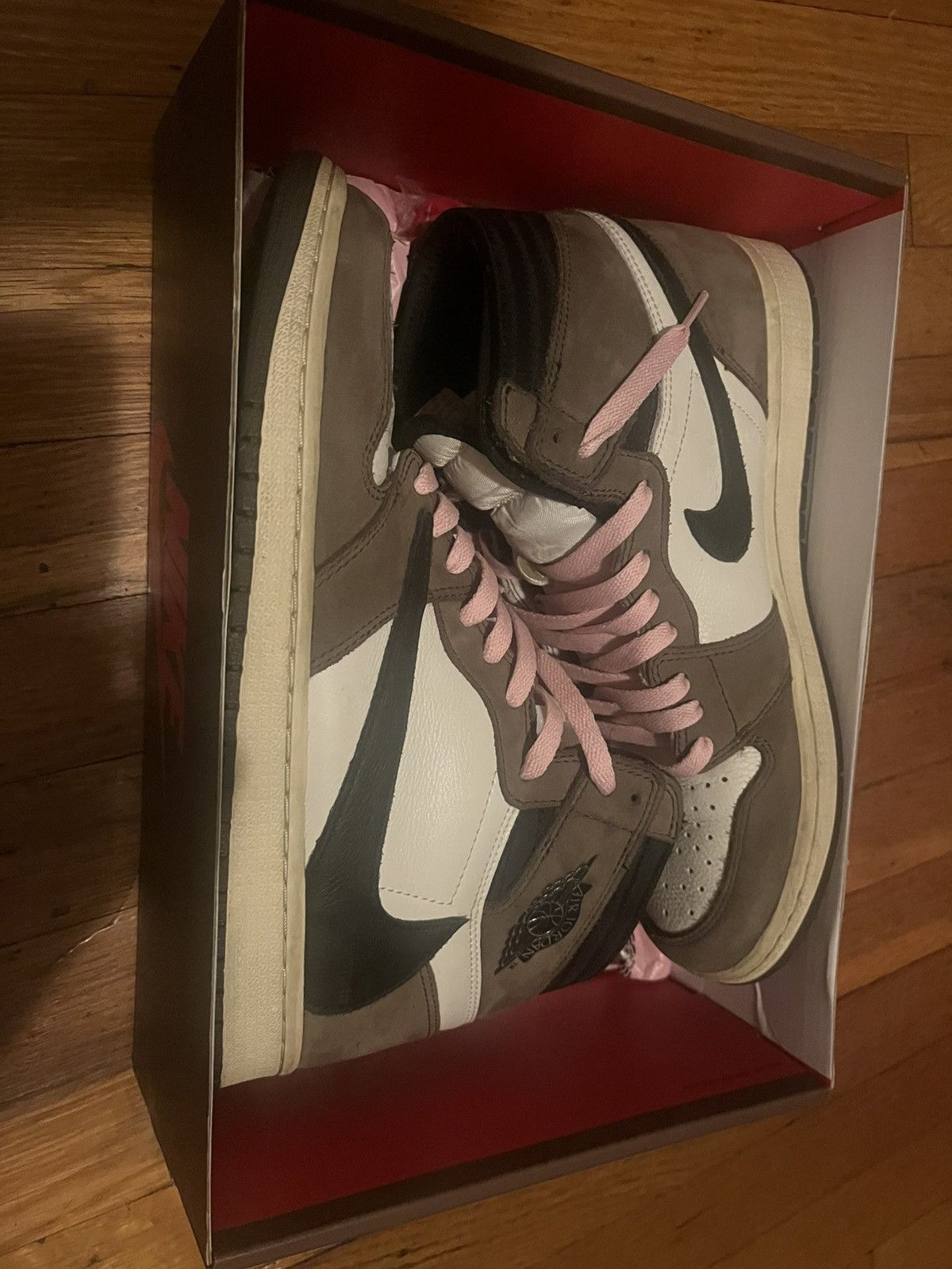 Jordan Brand × Travis Scott Travis Scott Jordan 1 Mocha Size US 10.5 / EU 43-44 - 7 Thumbnail