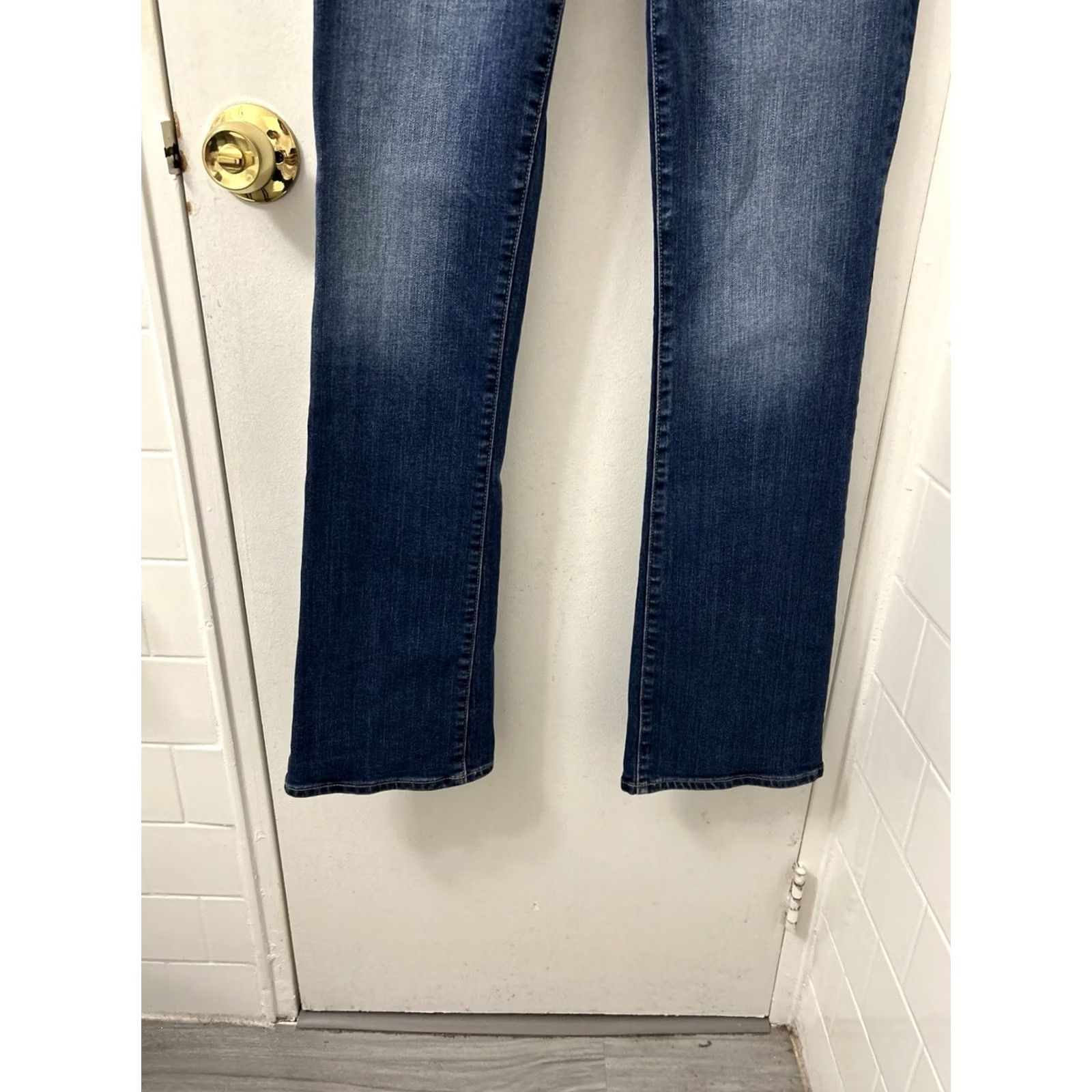 Gap Gap 1969 Sexy Bootcut Jeans Womens 29x34 Medium Wash Blue Stretch Denim Size 29" - 3 Thumbnail
