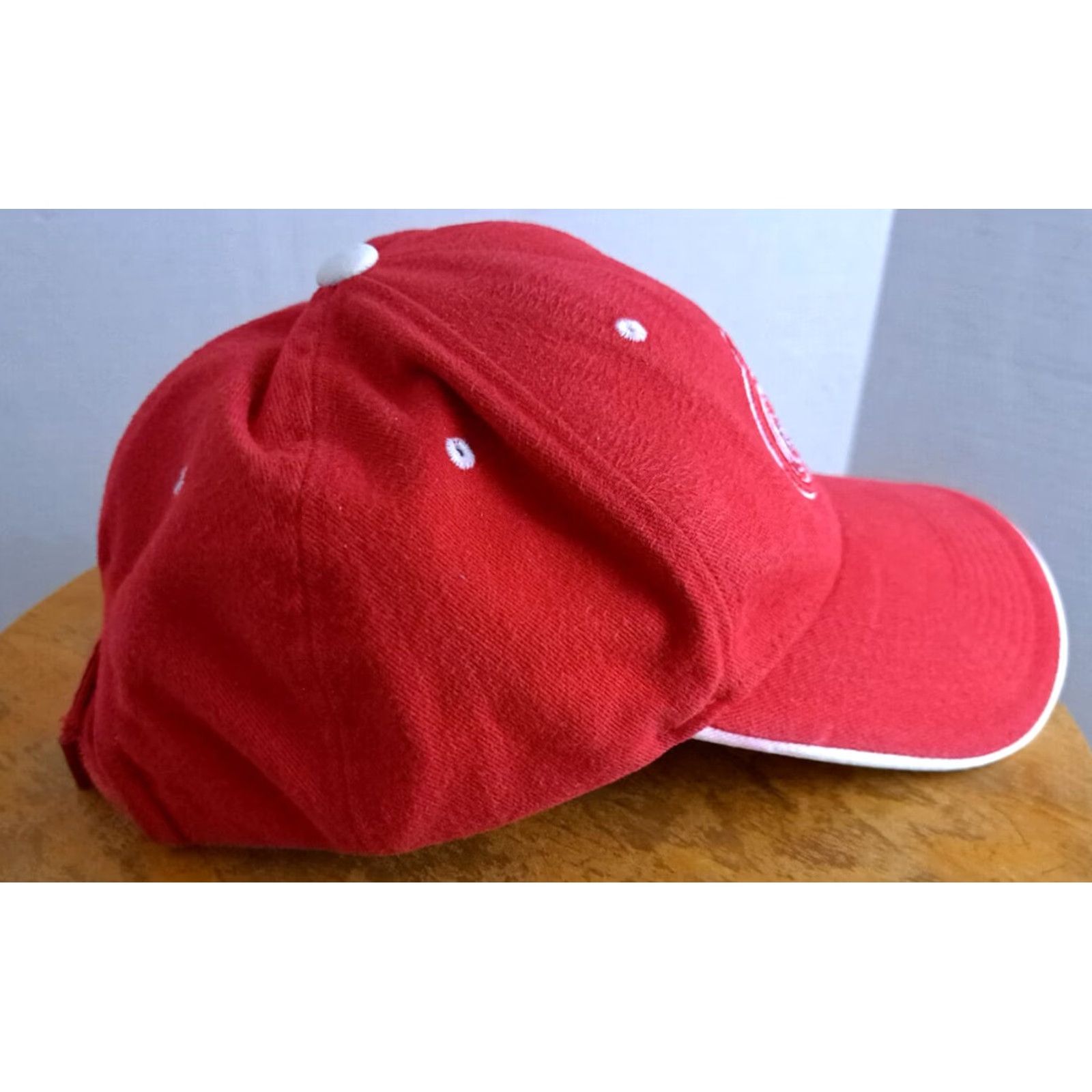 Vintage Twins Enterprise Detroit Red Wings Hockey Hat Adjustable Size Strap NHL Red Baseball Cap Mens Size ONE SIZE - 2 Thumbnail