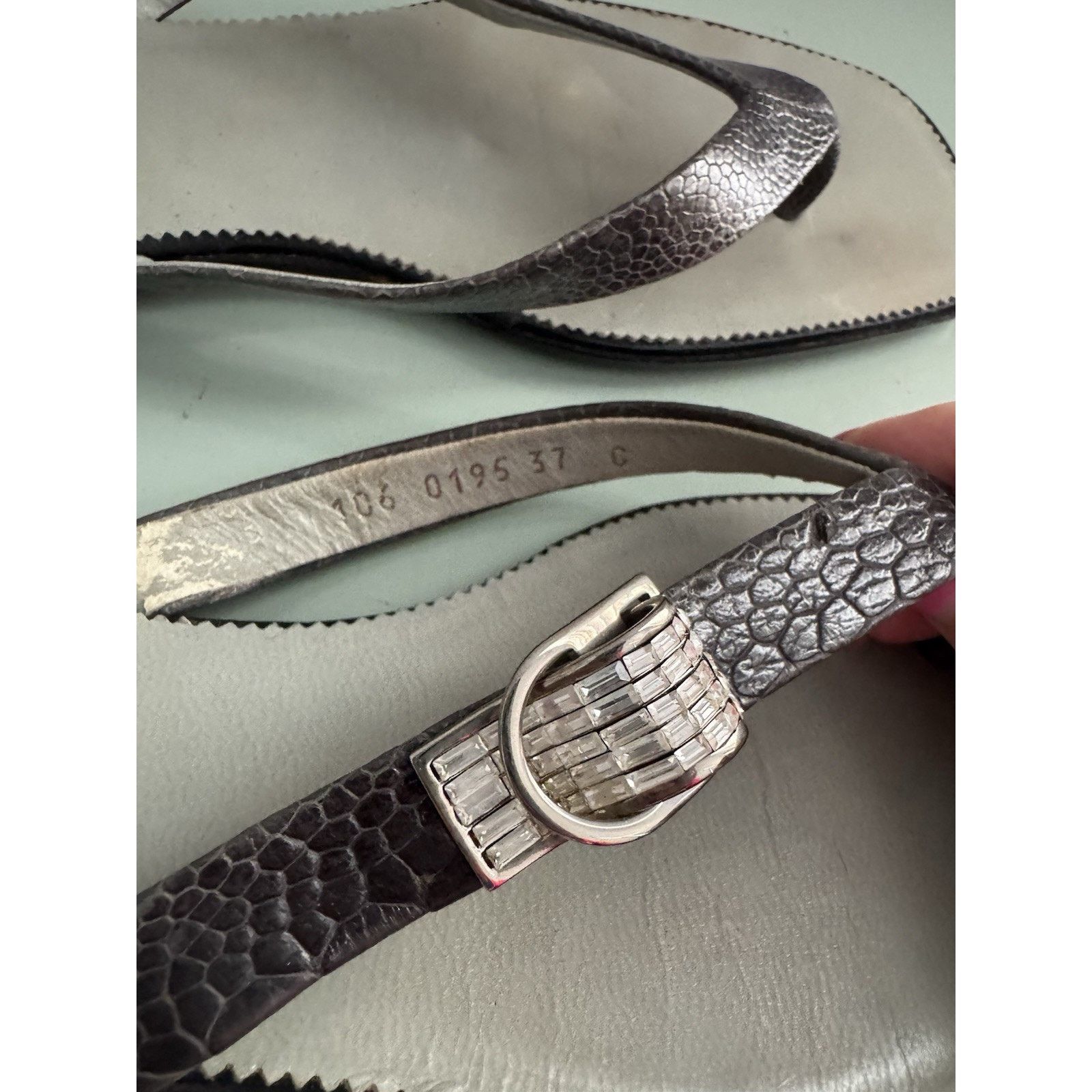 Gucci Vintage 90’s Y2K Gucci Strappy Thong Sandal Flats Size US 6.5 / IT 36.5 - 4 Thumbnail