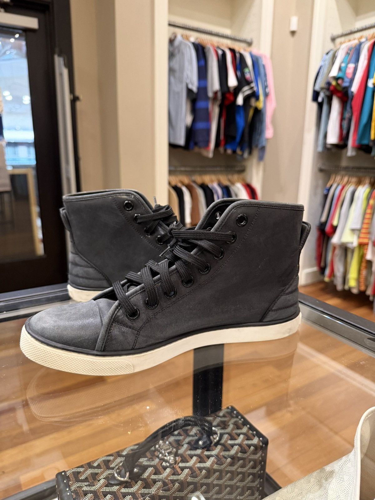 Louis Vuitton Louis Vuitton Punchy Love patch high-top Sneaker Size US 8.5 / IT 38.5 - 4 Thumbnail