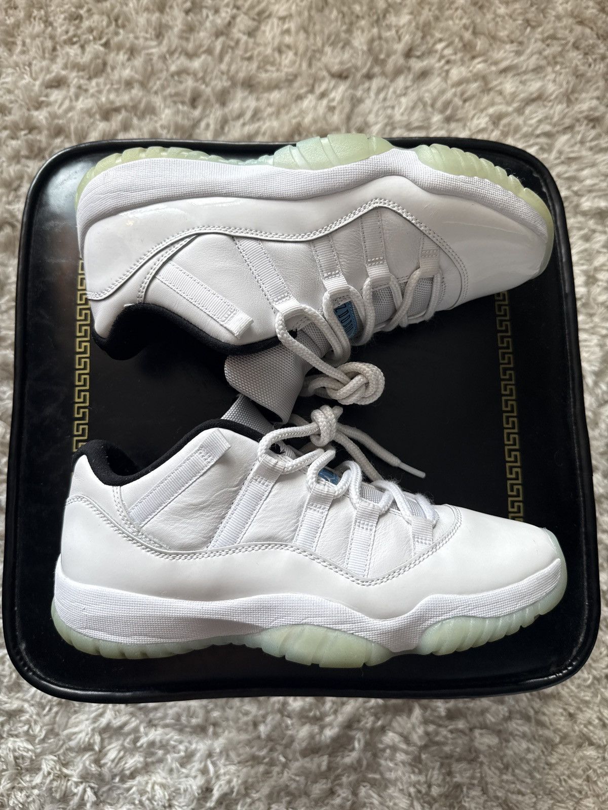 Jordan Brand Men’s Jordan 11 Legend Blue Size US 8.5 / EU 41-42 - 2 Thumbnail
