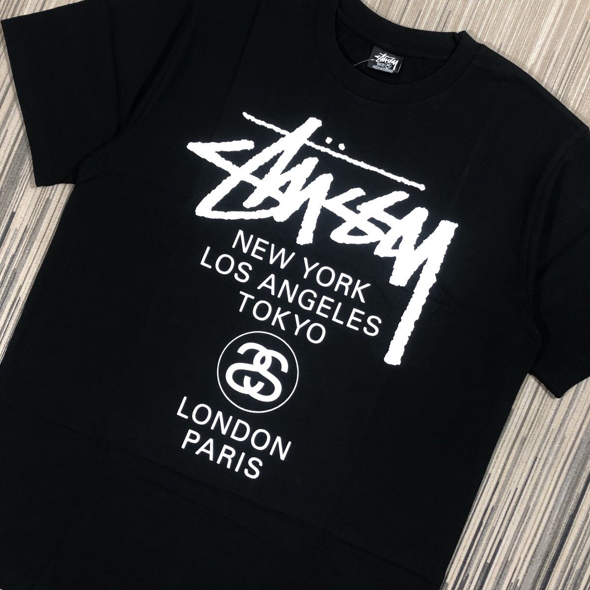 Stussy × Vintage Stussy World Tour Tee Size US M / EU 48-50 / 2 - 4 Thumbnail