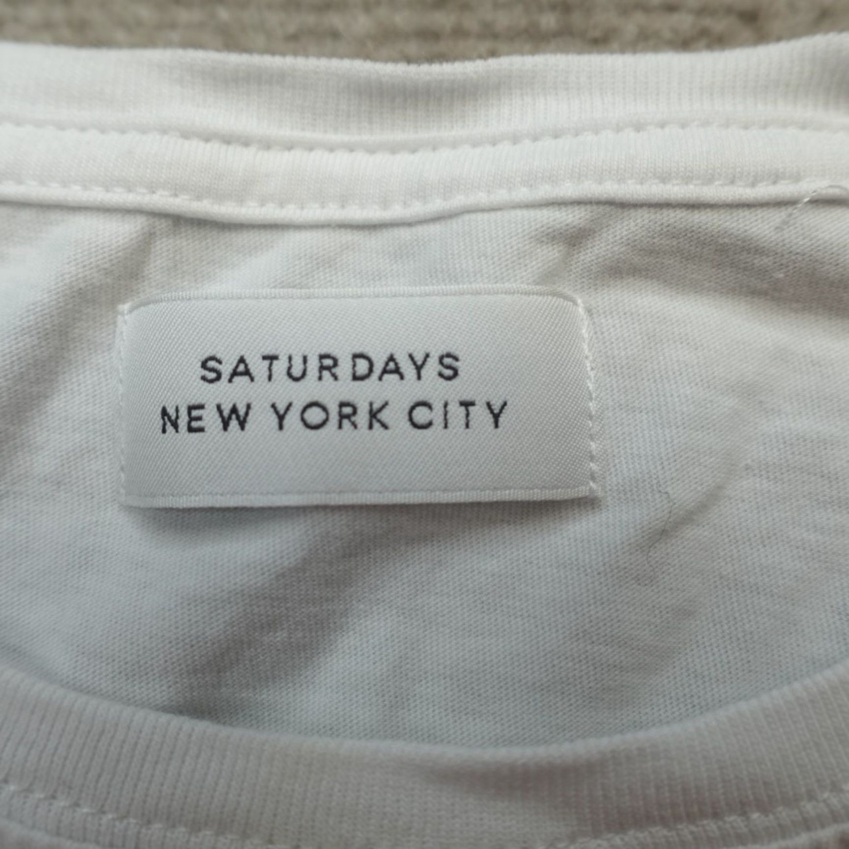 Saturdays NYC Saturdays NYC Mens Shirt L White Crew Neck Short Sleeve Bandana Solid T-Shirt 90s? Size US L / EU 52-54 / 3 - 3 Thumbnail